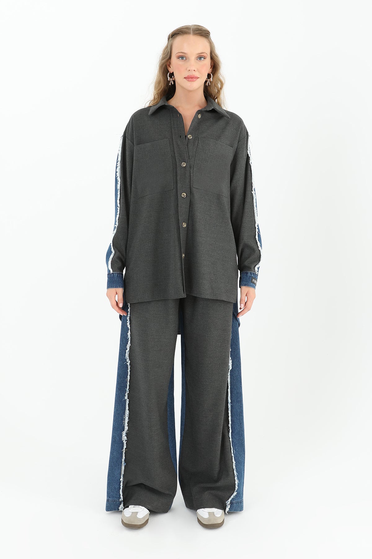 Kadın Kolu Kot Detaylı Geniş Cepli Gömlek  - 31981GML