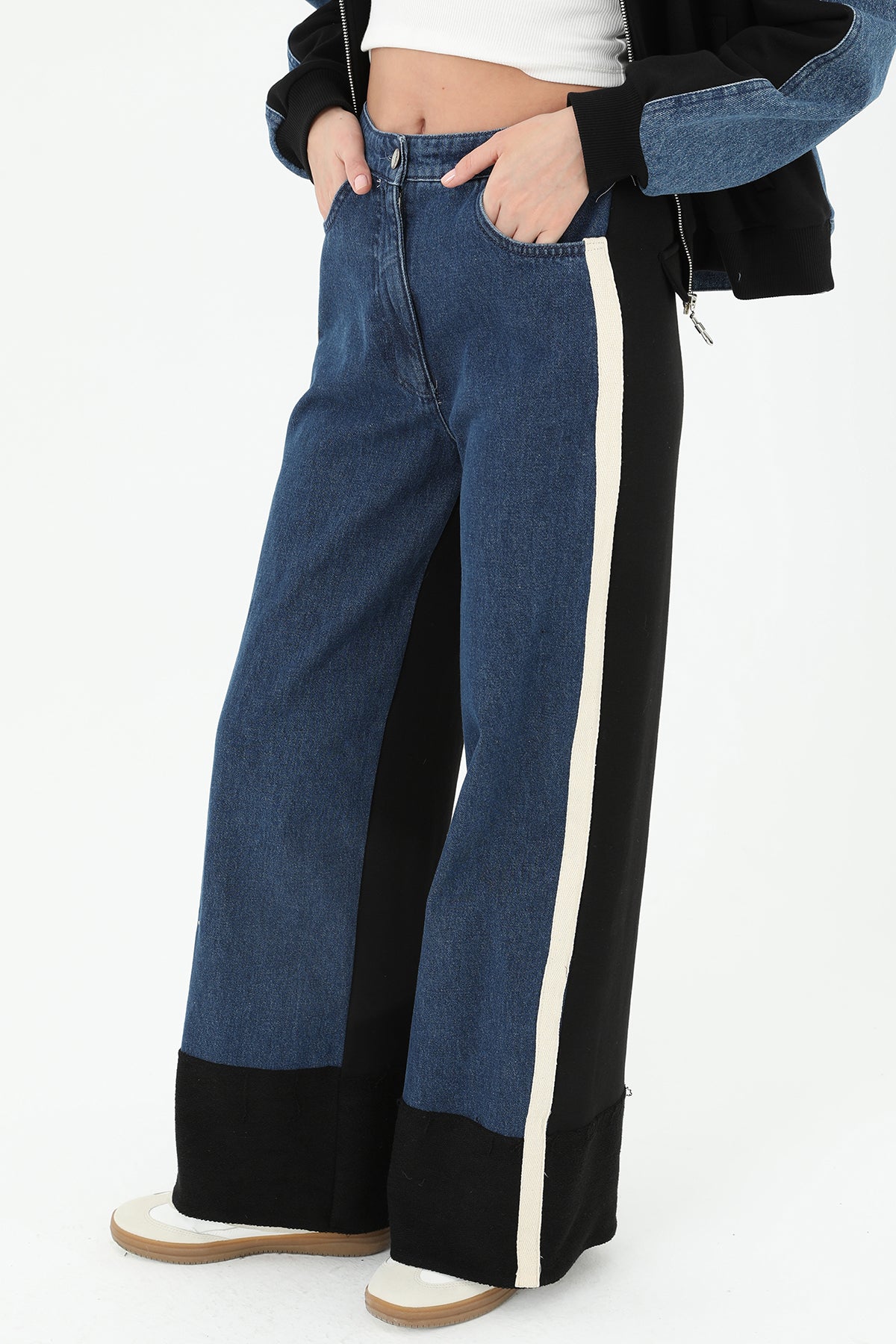 Kadın Paça Triko Detaylı Geniş Paça Kot Pantolon  - 31994PNT