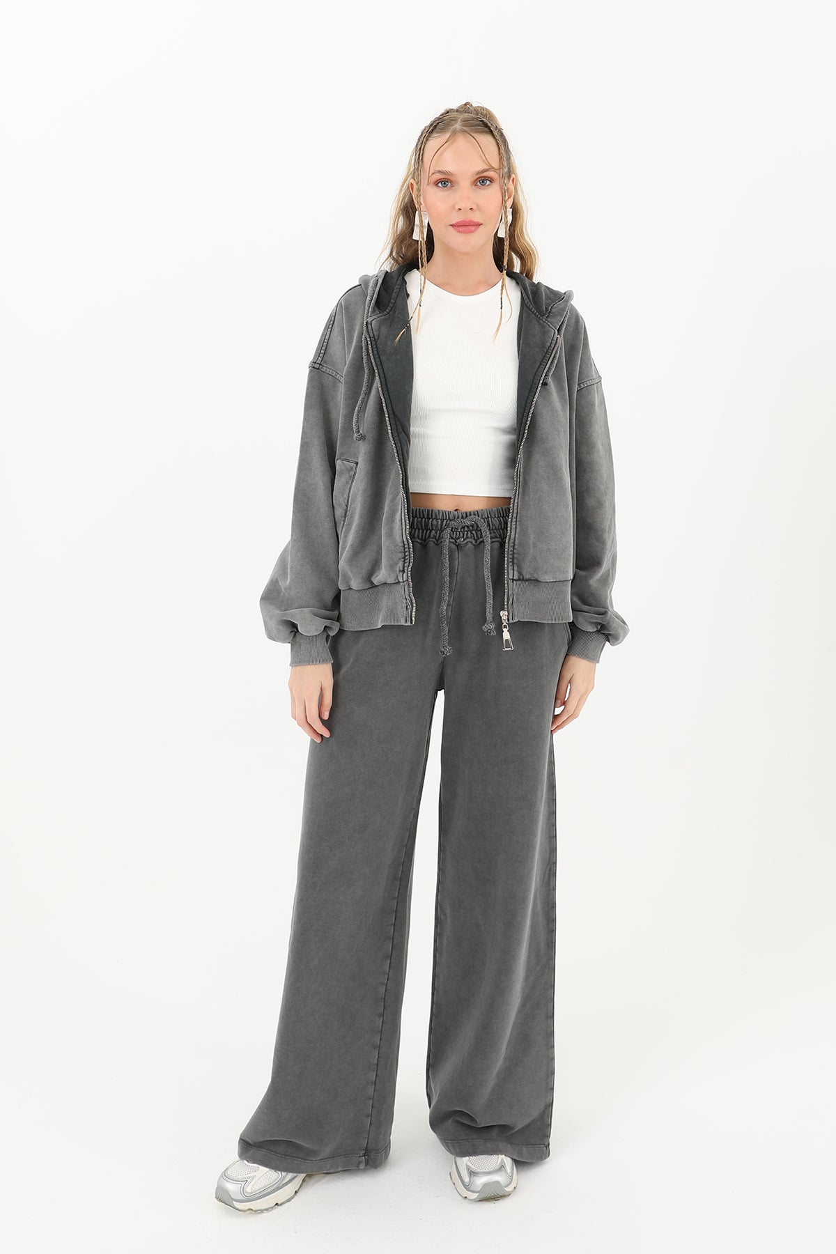Kadın Fermuarlı Kapüşonlu Eskitme Sweatshirt - 32064SWT