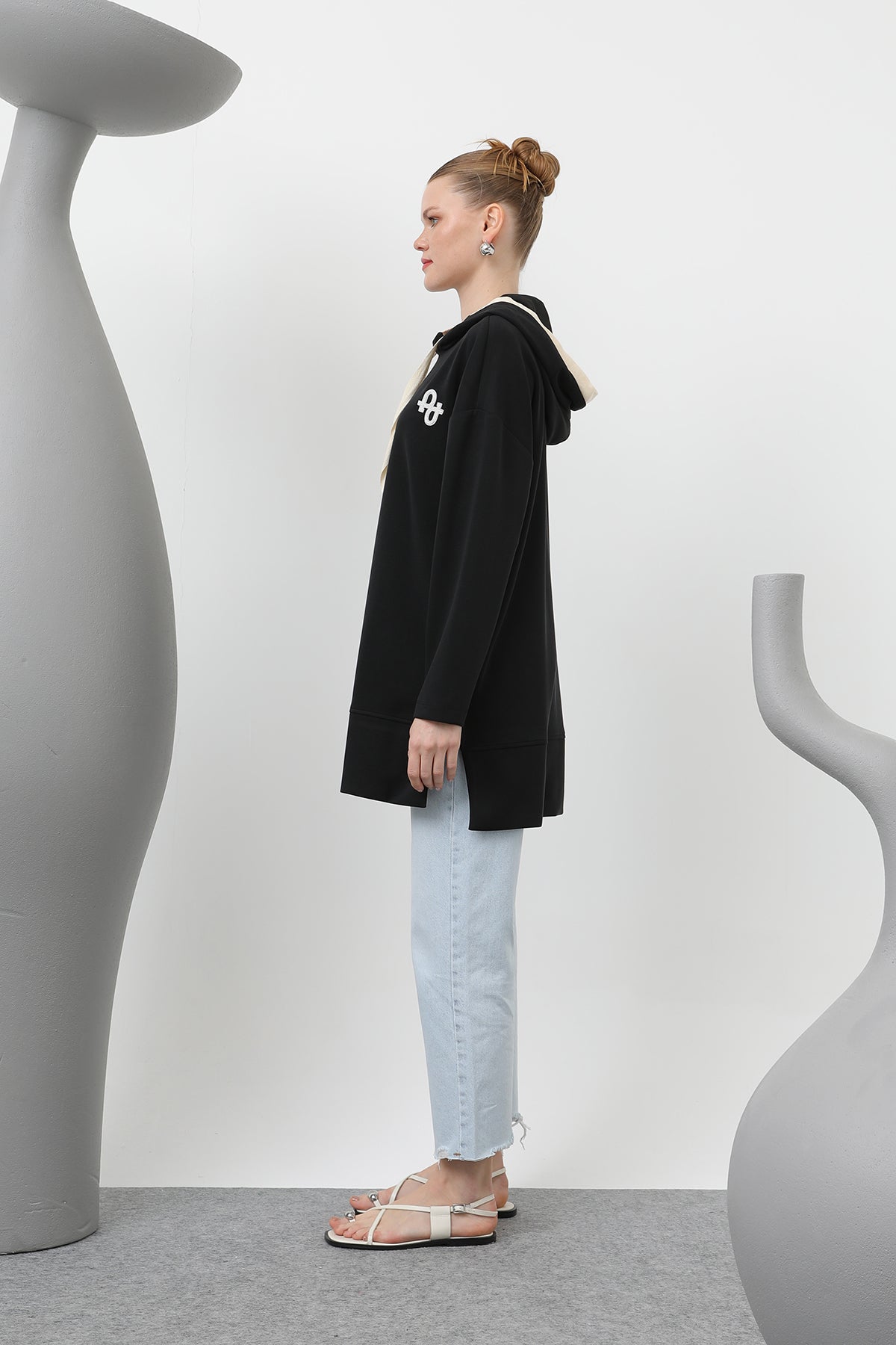 Kadın Nakış Detaylı Balıksırtı Kapişonlu Tunik - 25S-10615TUN