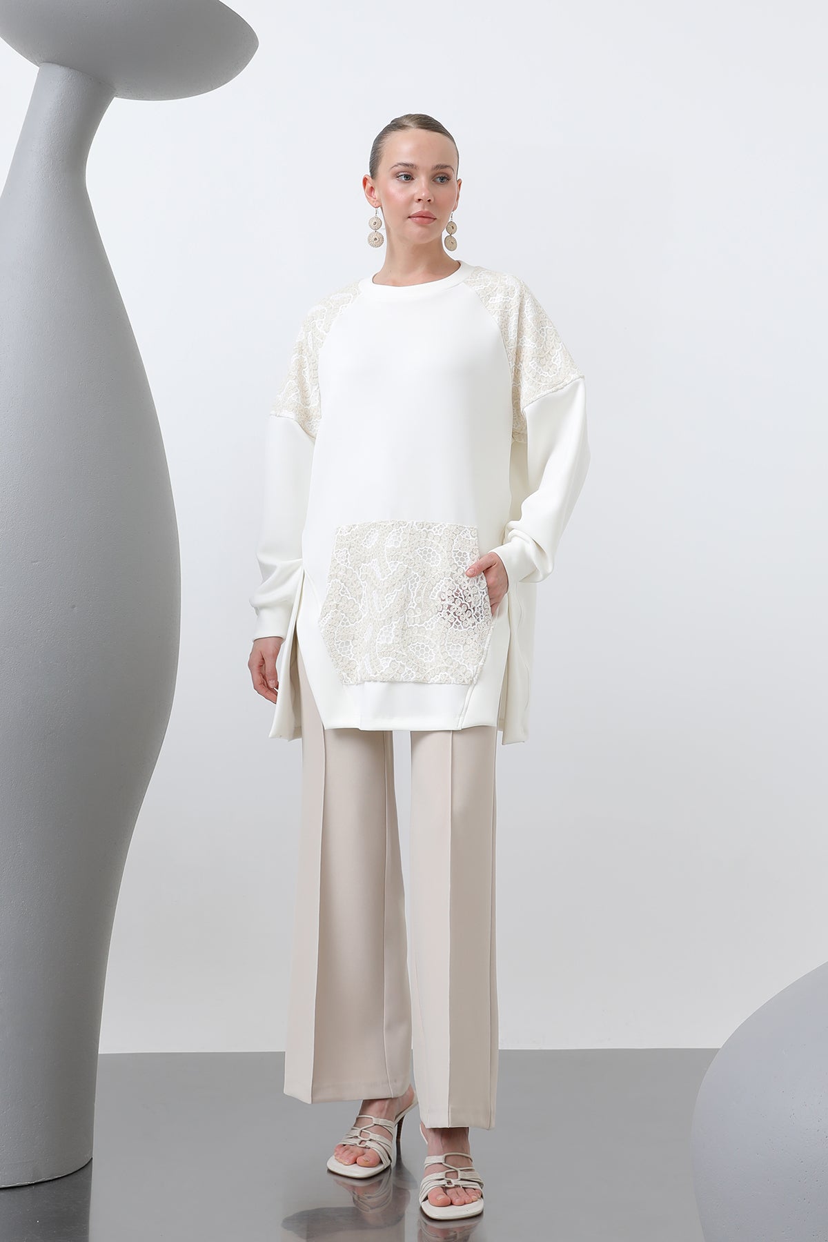 Kadın Kargo Cepli Omuzları Ve Cebi Garnili Tunik - 10624TNK