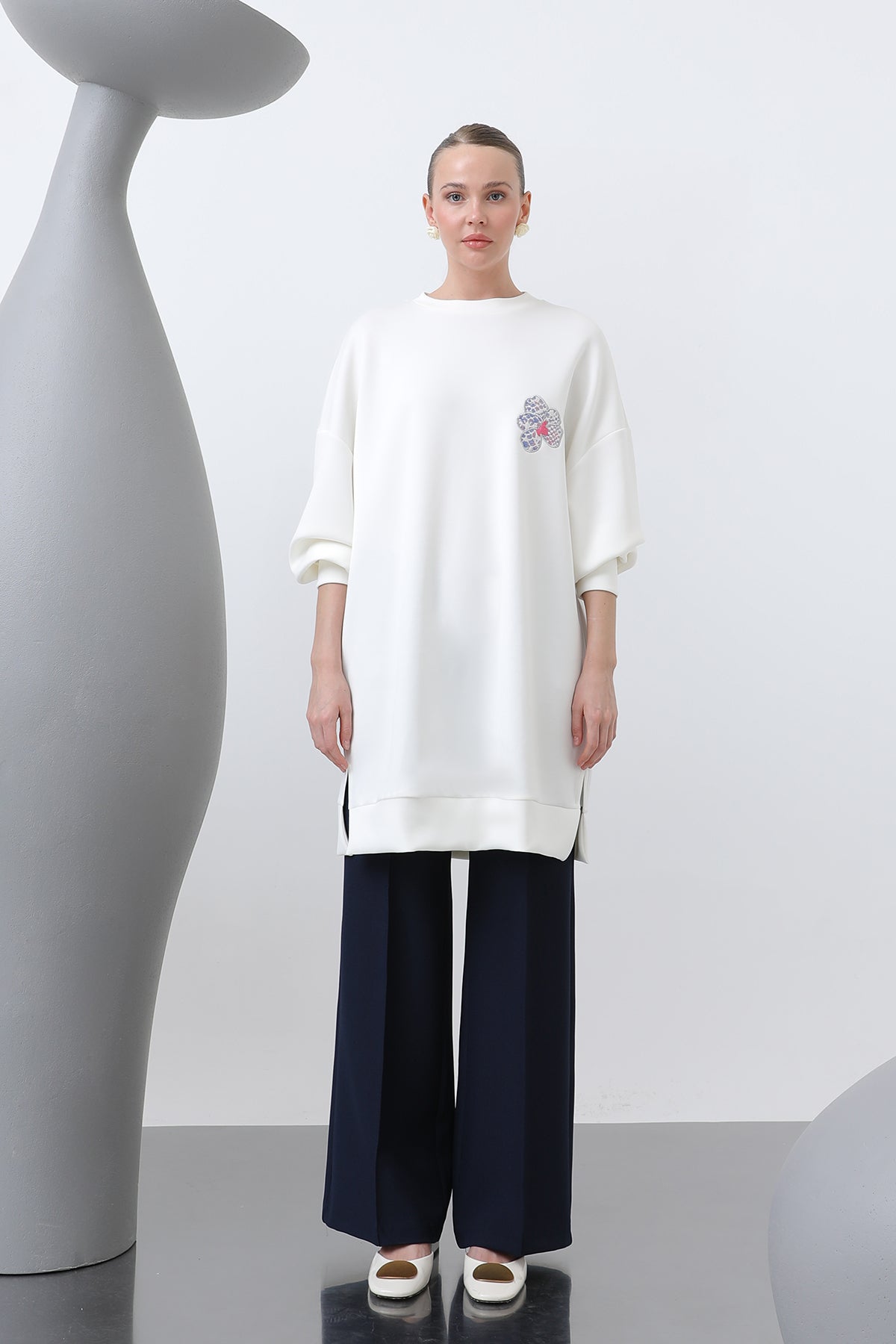 Kadın Önü Ve Arkası Nakış Detaylı Garnili Tunik - 10641TNK