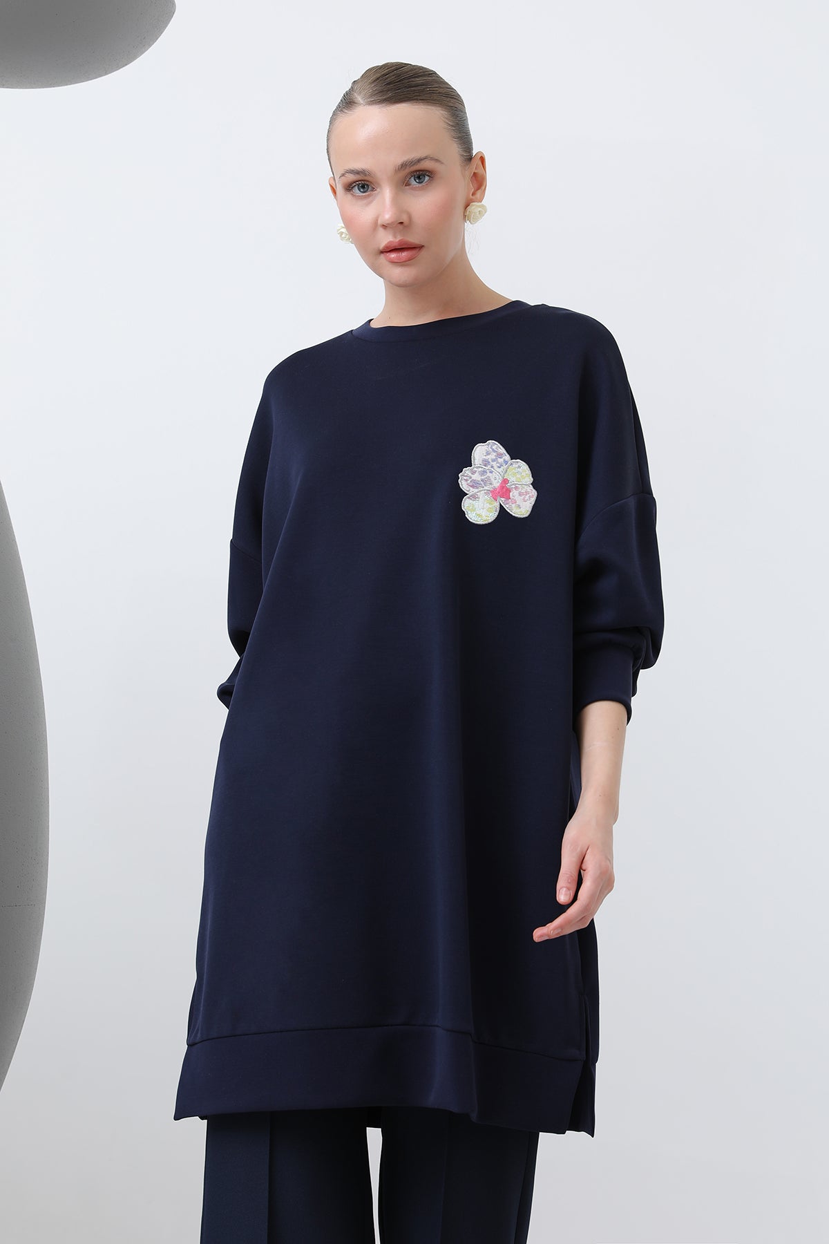 Kadın Önü Ve Arkası Nakış Detaylı Garnili Tunik - 10641TNK