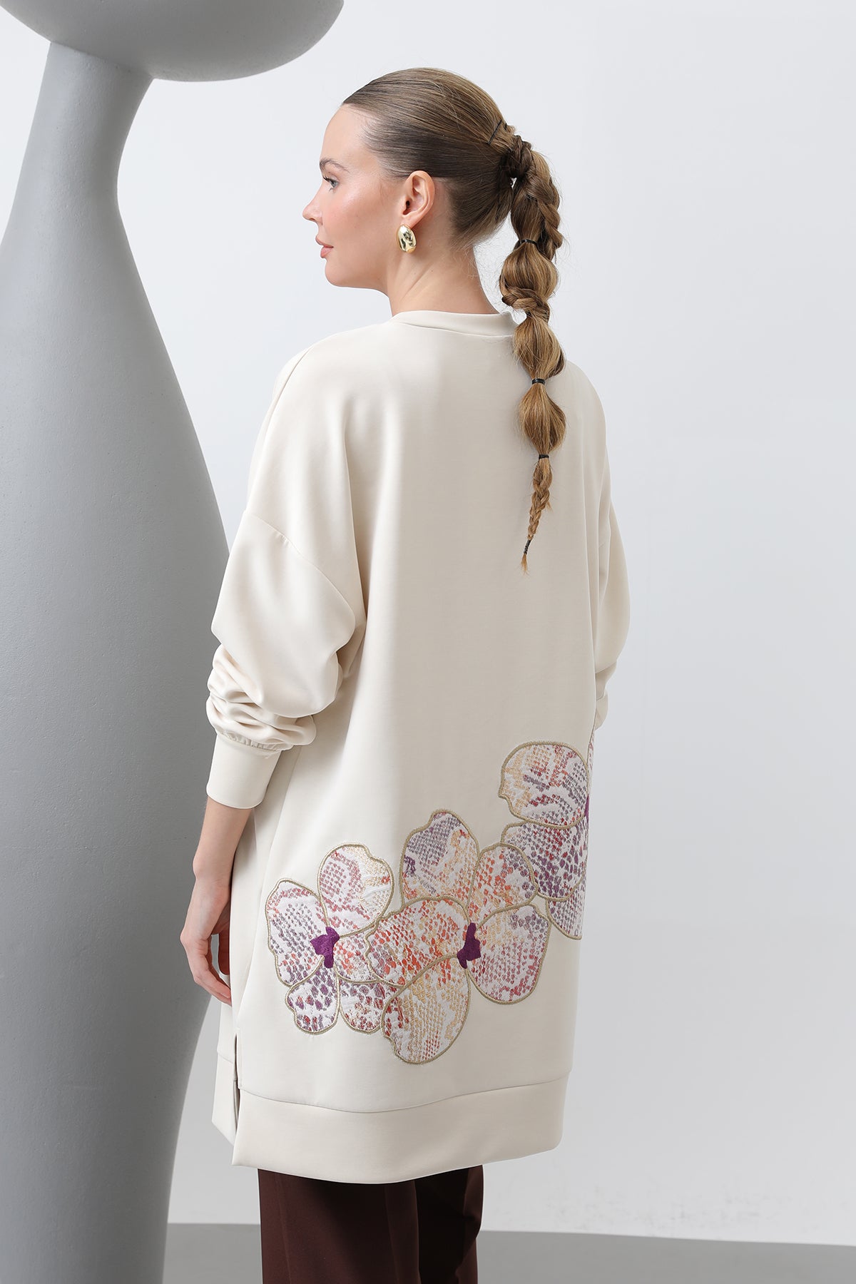 Kadın Önü Ve Arkası Nakış Detaylı Garnili Tunik - 10641TNK