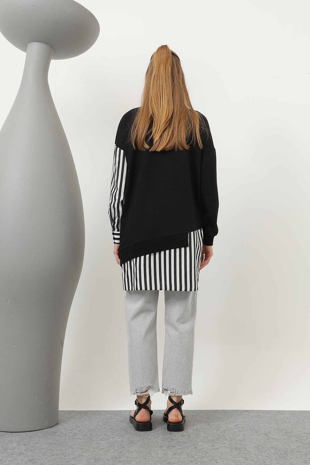 Kadın Önü Pop Corn Baskılı ve Boncuk İşlemeli Çizgi Garnili Tunik - 10651TUN