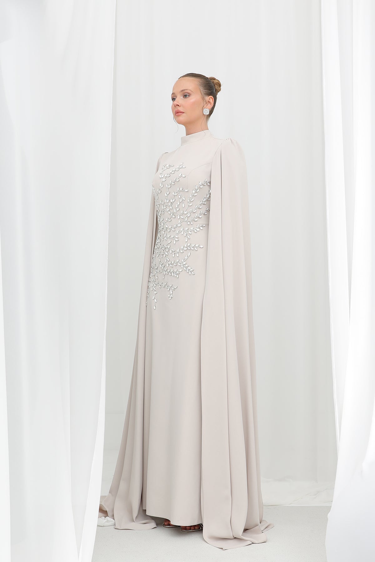 Kadın Yaprak Taş İşlemeli Pelerinli Abiye -12583ELB