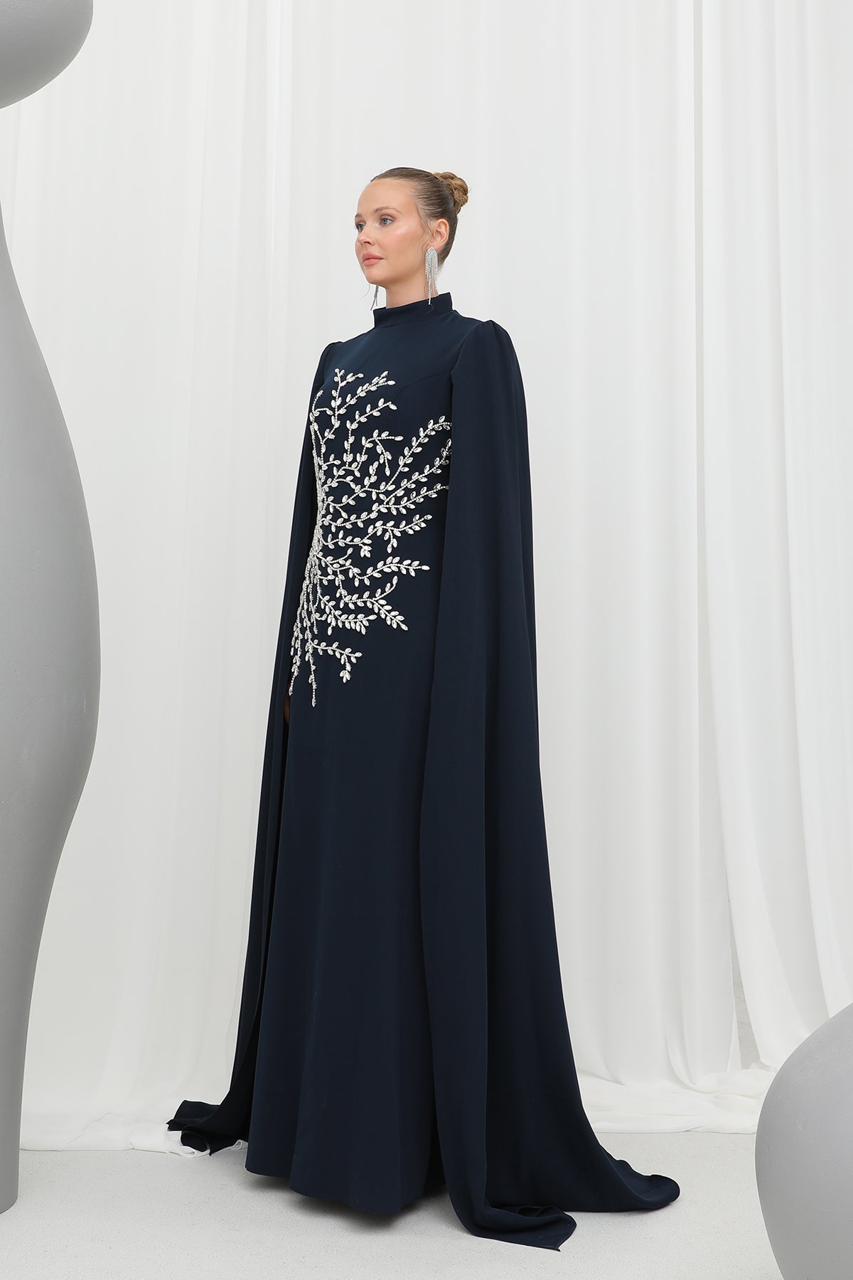 Kadın Yaprak Taş İşlemeli Pelerinli Abiye -12583ELB