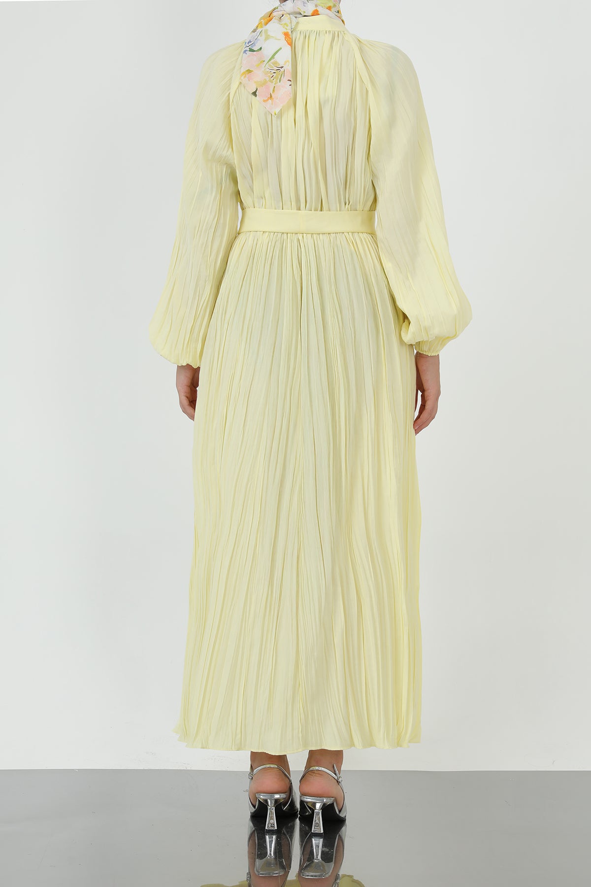 Kadın Yakası Pile Detaylı Kuşaklı Elbise - 12618ELB