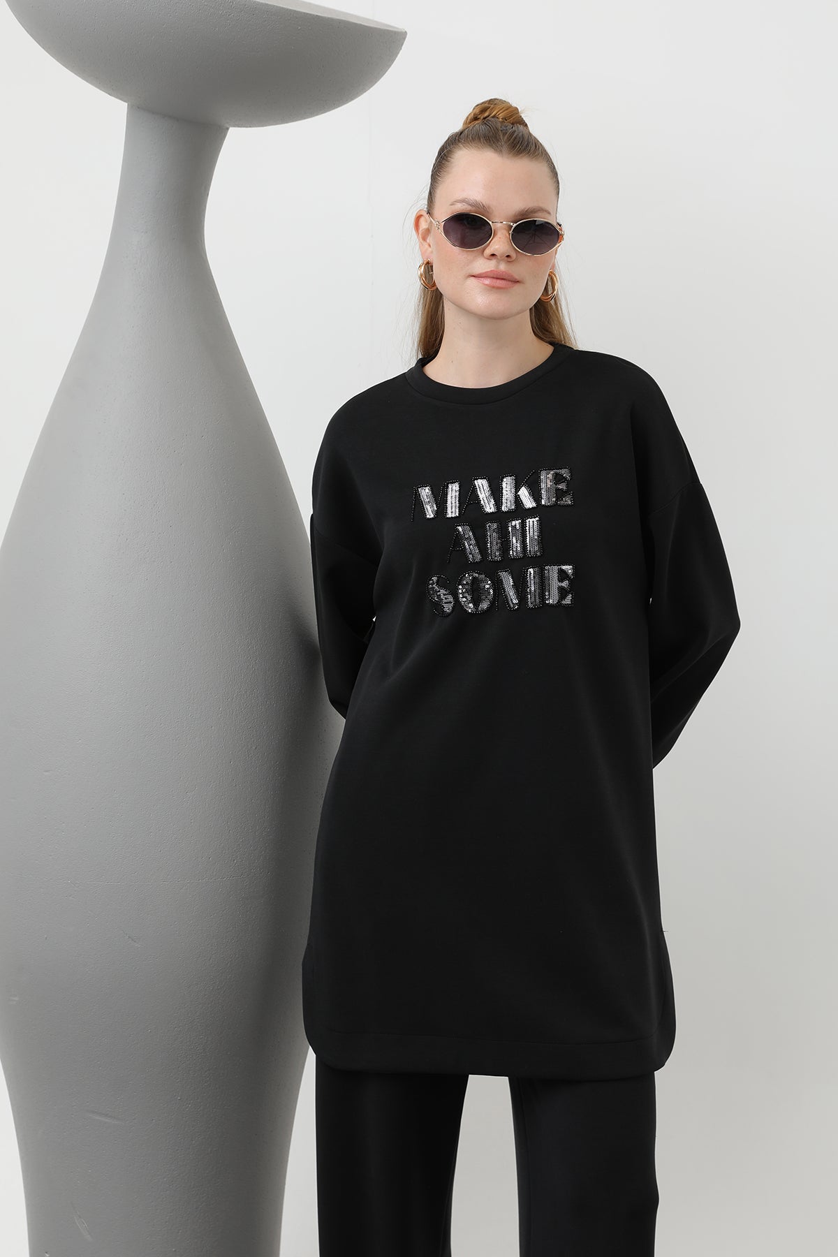 Kadın Önü Taş Ve Pul İşleme Yazılı Ve Pantolonlu Takım - 14300TKS