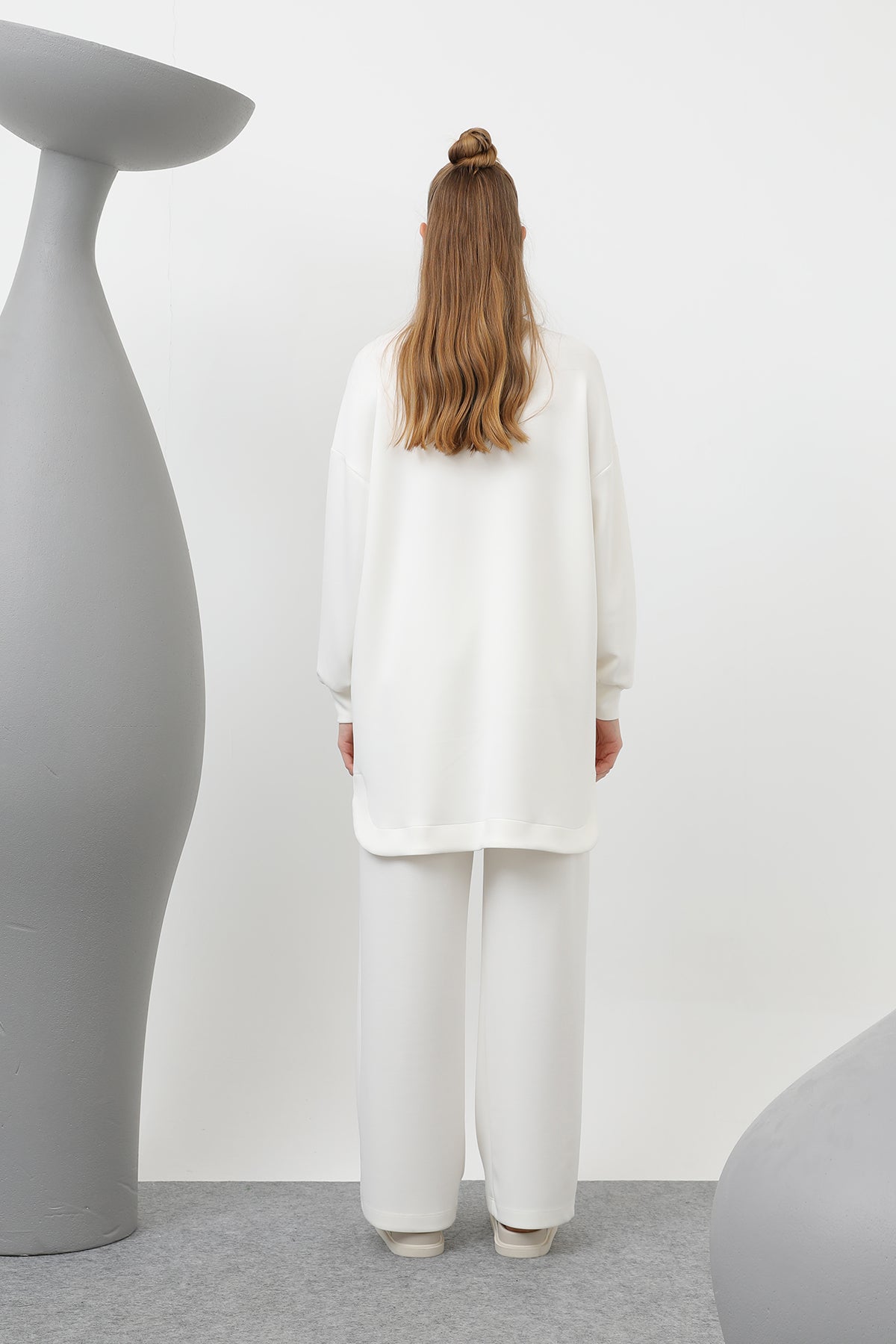 Kadın Önü Taş Ve Pul İşleme Yazılı Ve Pantolonlu Takım - 14300TKS