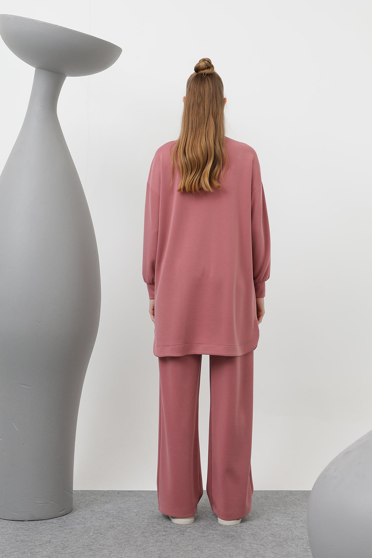 Kadın Önü Taş Ve Pul İşleme Yazılı Ve Pantolonlu Takım - 14300TKS