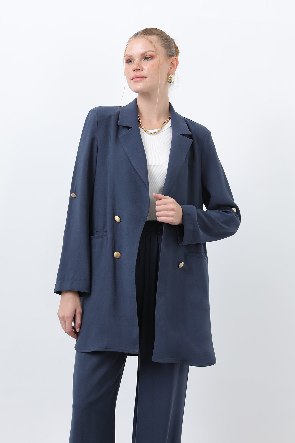 Kadın Düğme Detaylı Pantolonlu Blazer Ceket Takım - 14321TKM