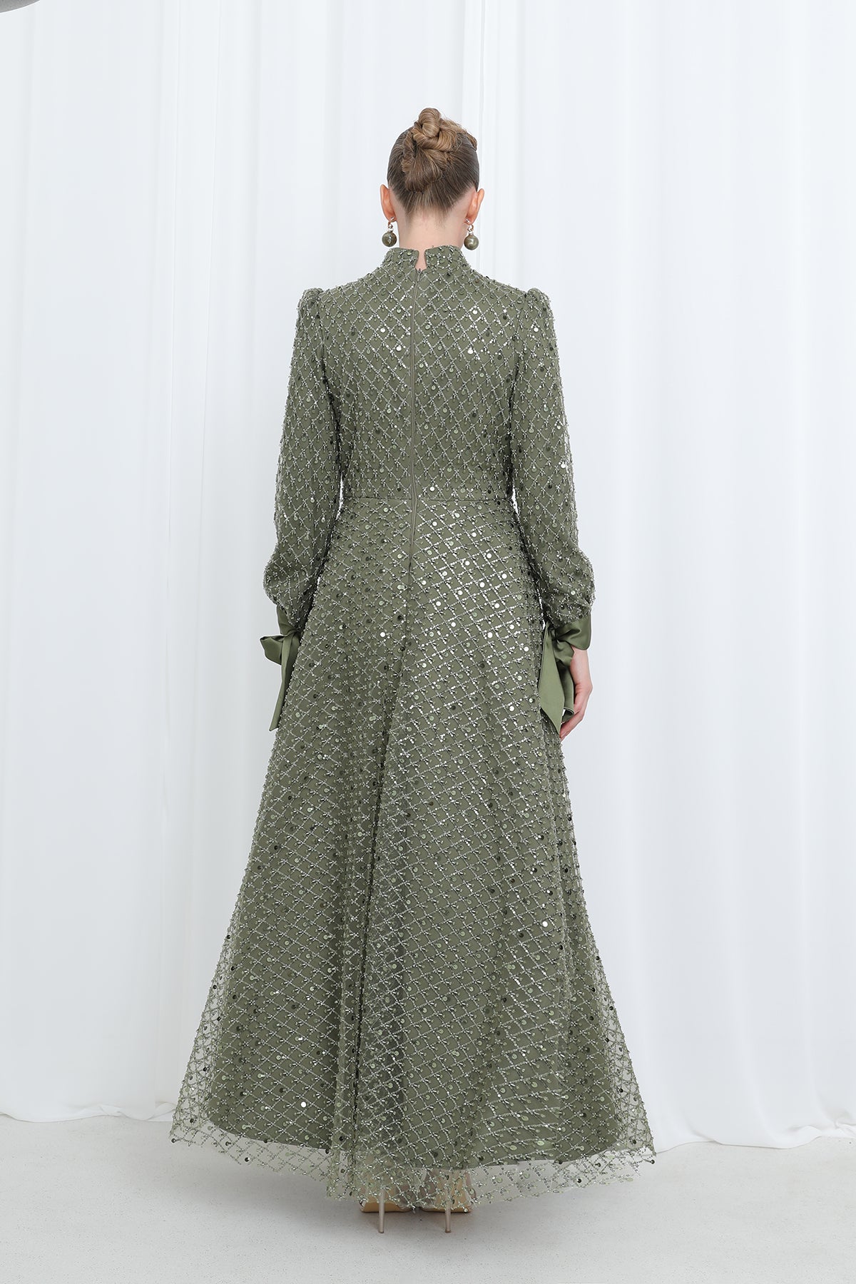 Kadın Pul Payet File İşlemeli Saten Manşet Detaylı Abiye Elbise-17014ELB