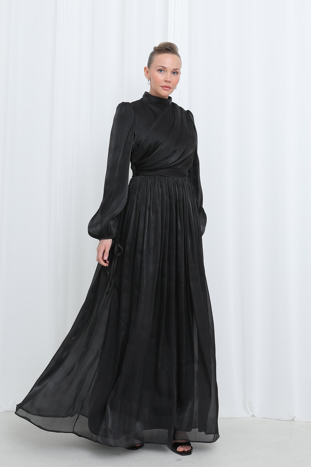 Kadın Saten Dokulu Pileli Uzun Kollu Modern Tesettür Abiye-17029ELB