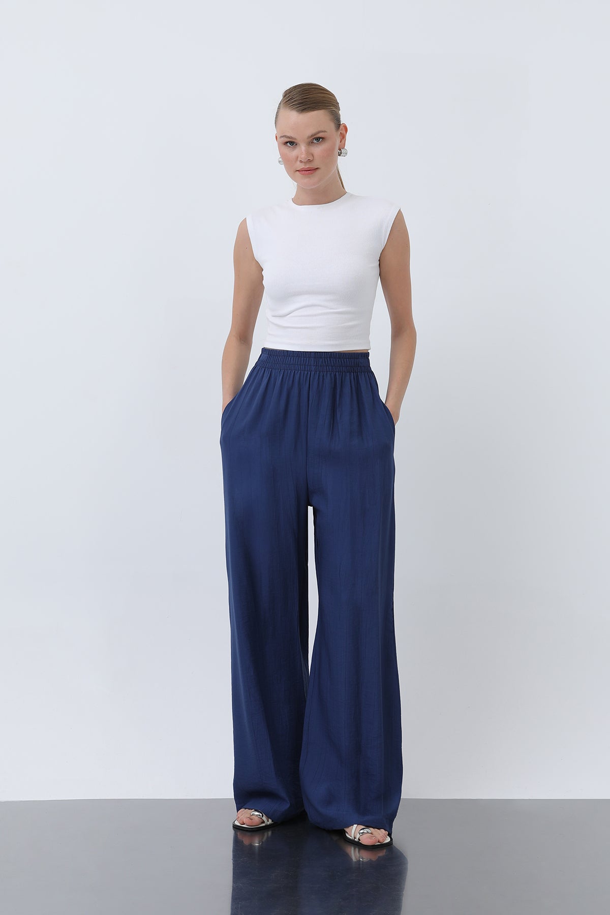 Kadın Beli Lastikli Bol Pantolon - 18239PNT