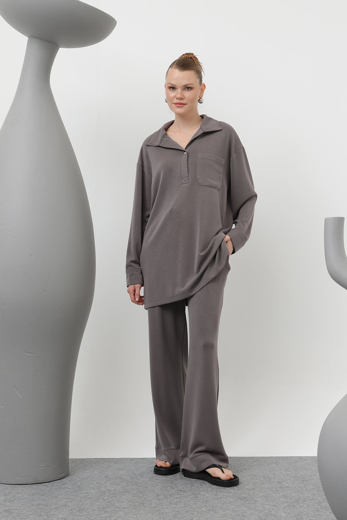 Kadın Yakası Çıtçıtlı Cep Detaylı Pantolonlu Takım - 20605TKS