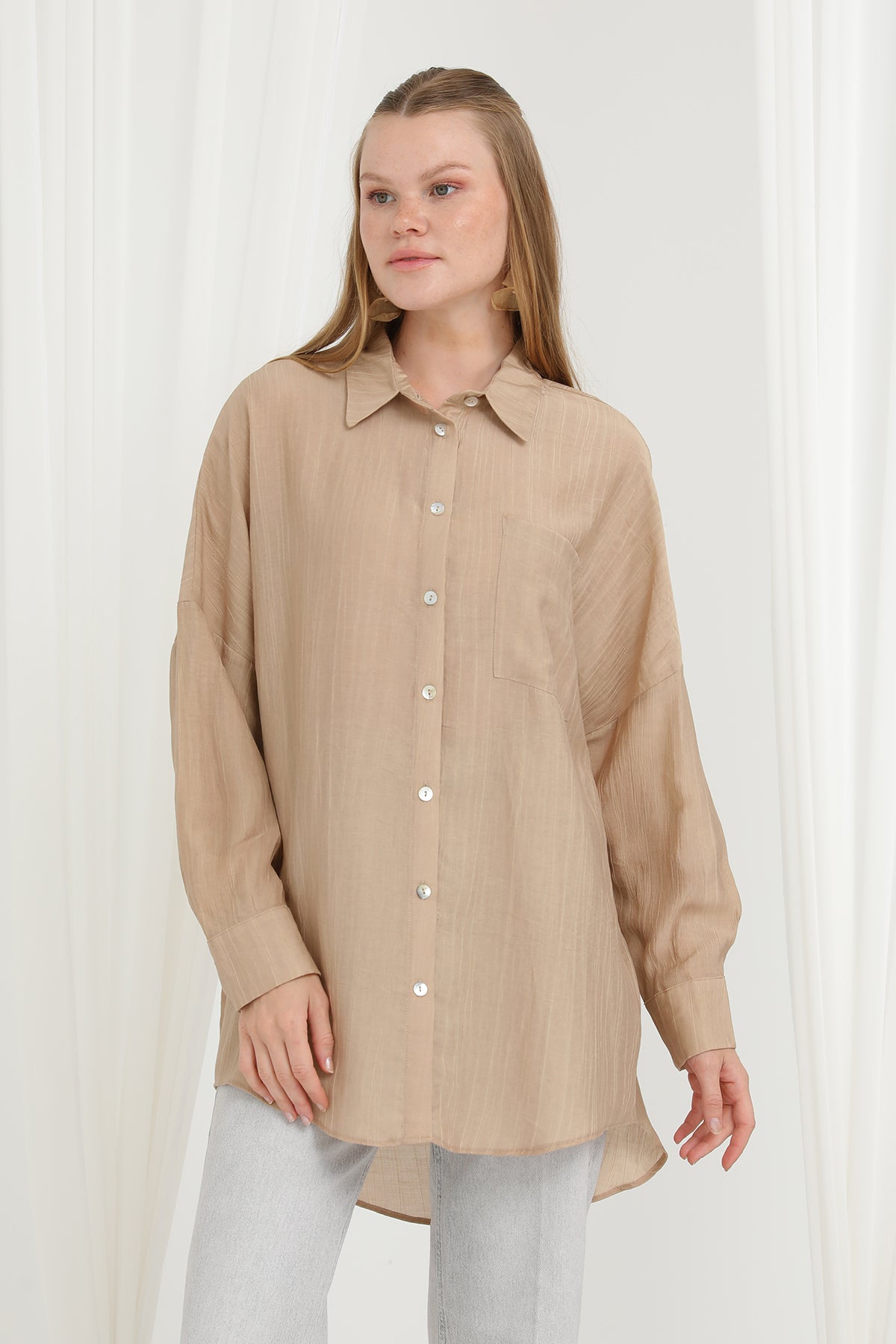 Kadın Sedef Düğmeli Arkası Roba Detaylı Gömlek - 20645GML