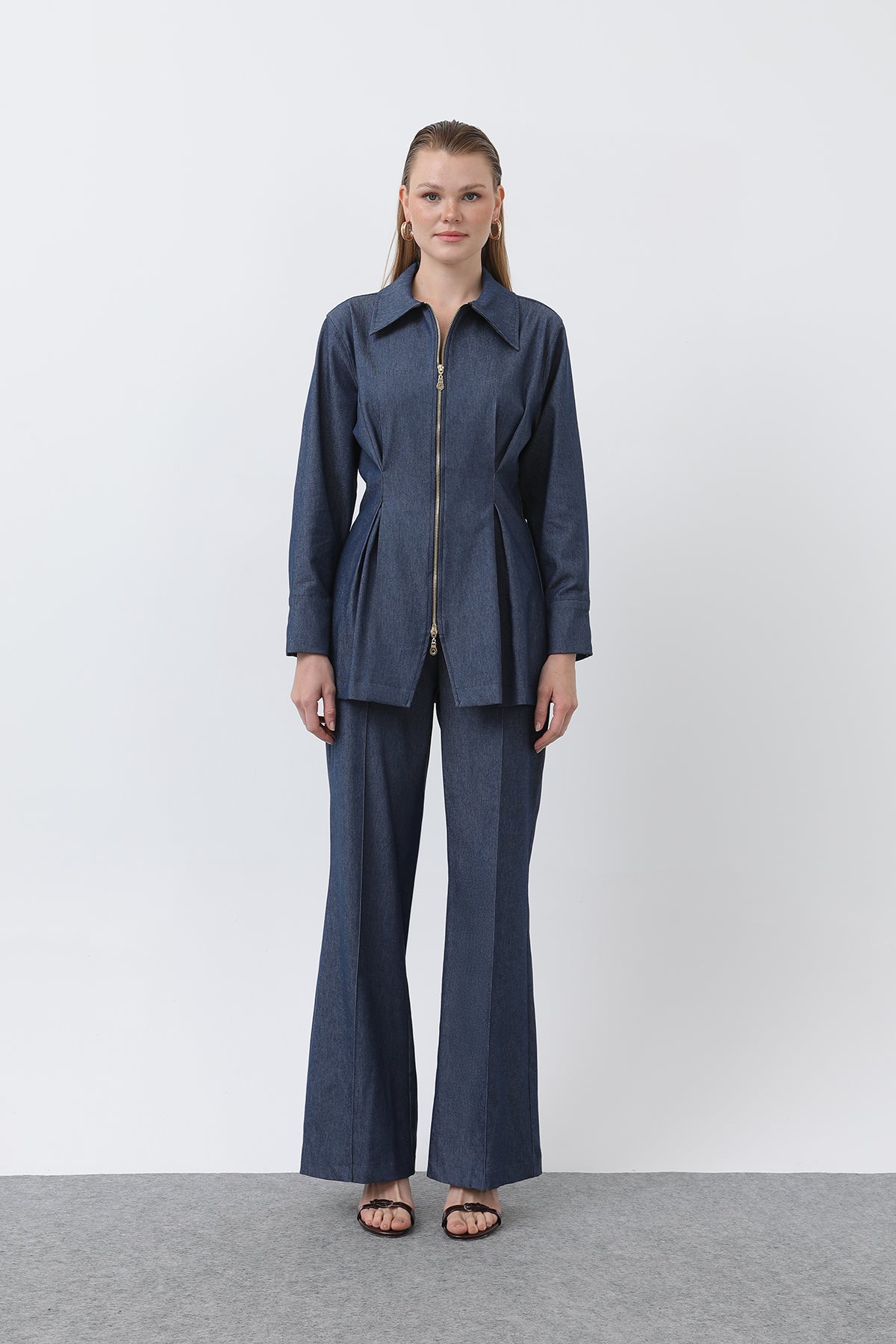 Kadın Gold Fermuar Detaylı Belden Pileli Gömlek Ve Pantolon Takım -20651TKS