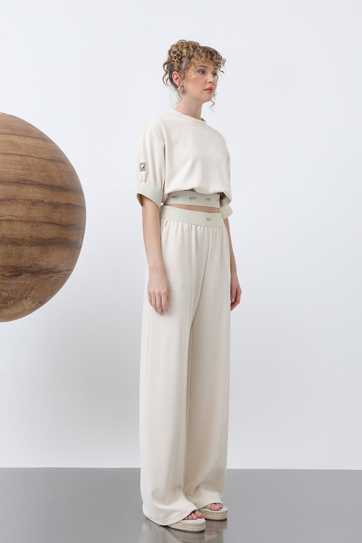 Kadın Lastiği Nakış Detaylı Bluz - 32130BLZ