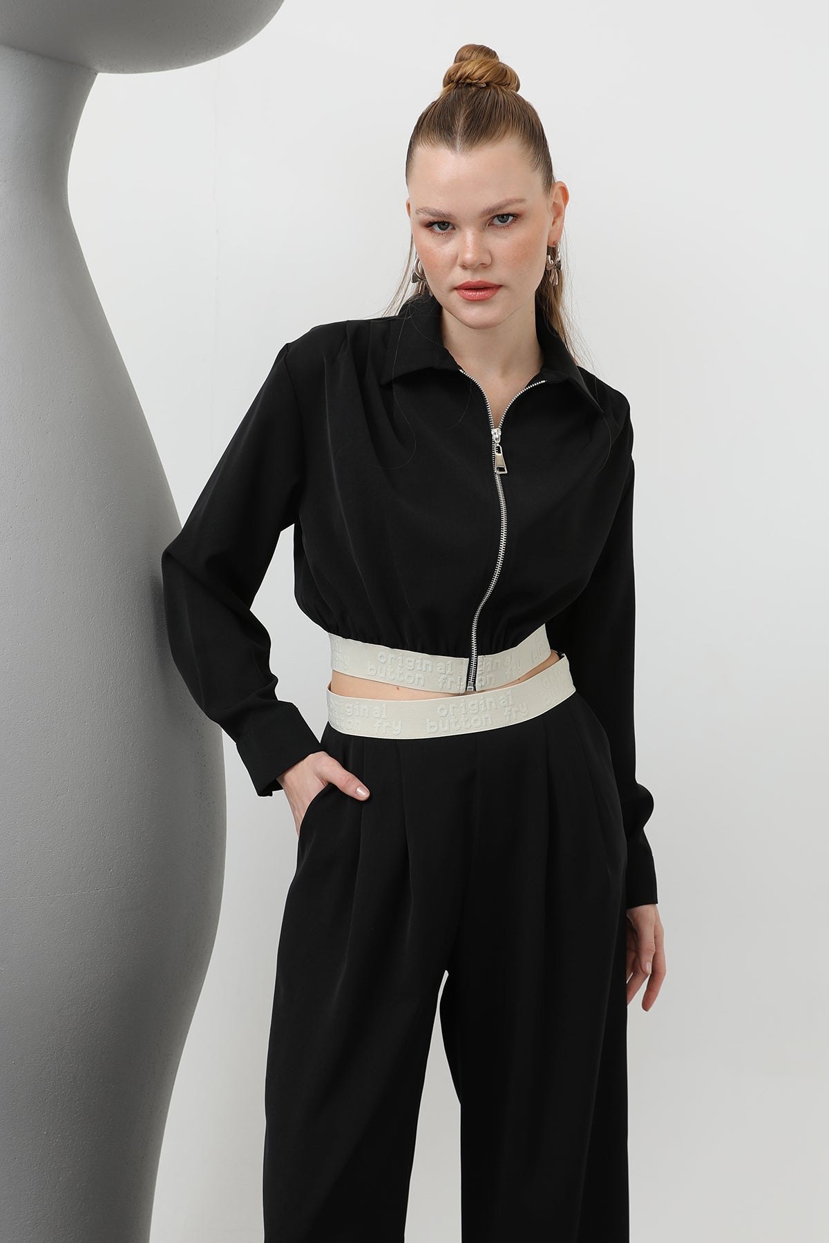 Pileli Lastik Detaylı Ceket - 32145CKT