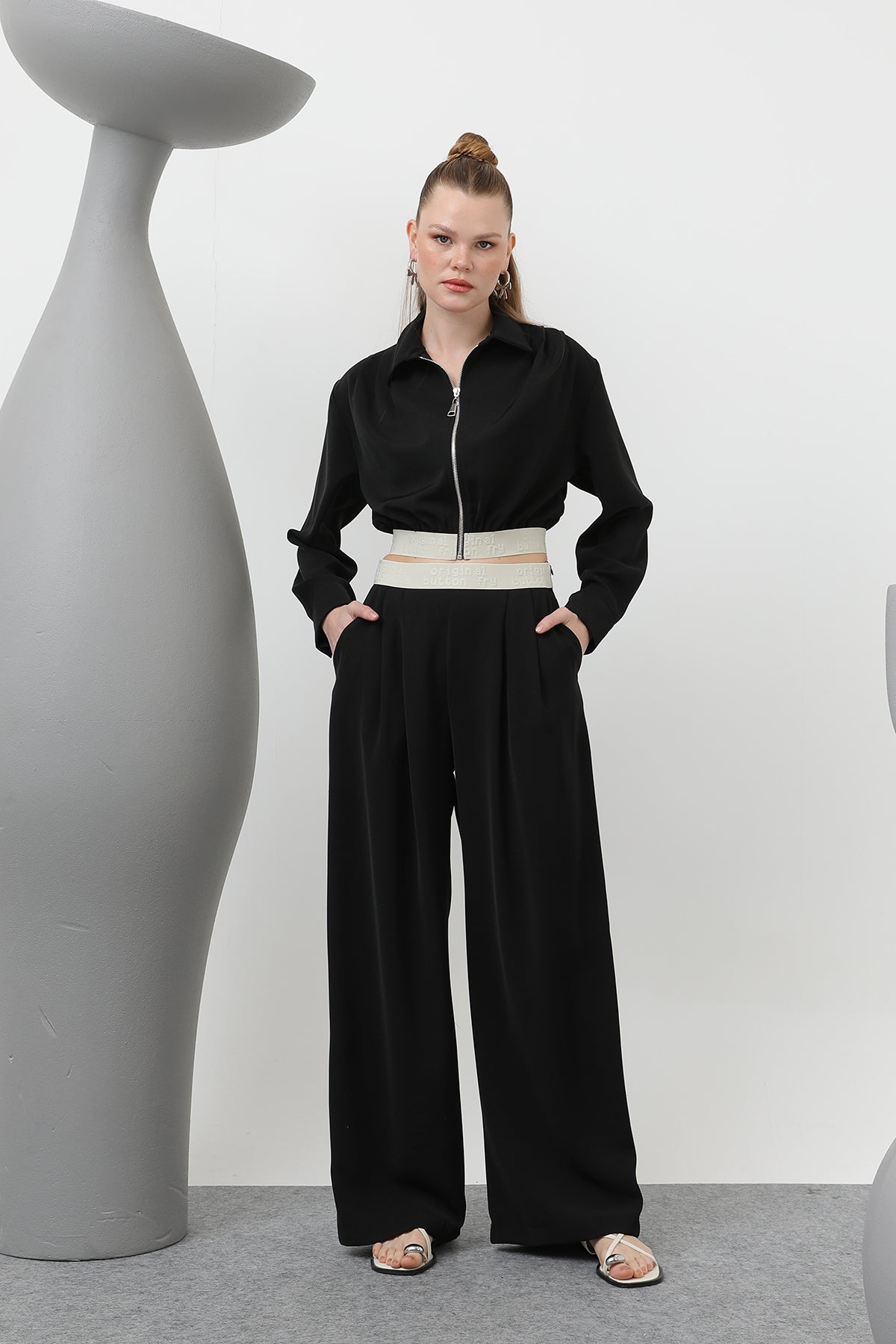 Pileli Lastik Detaylı Ceket - 32145CKT