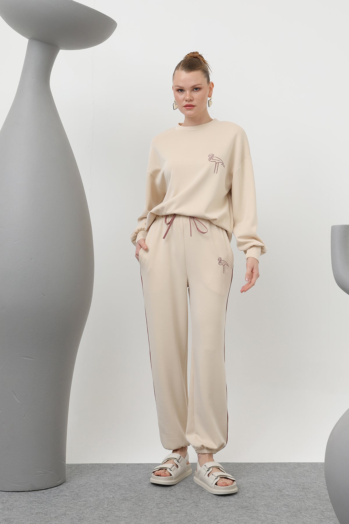 Kadın Kuğu Nakışlı Eşofman Takım - 32162TKS