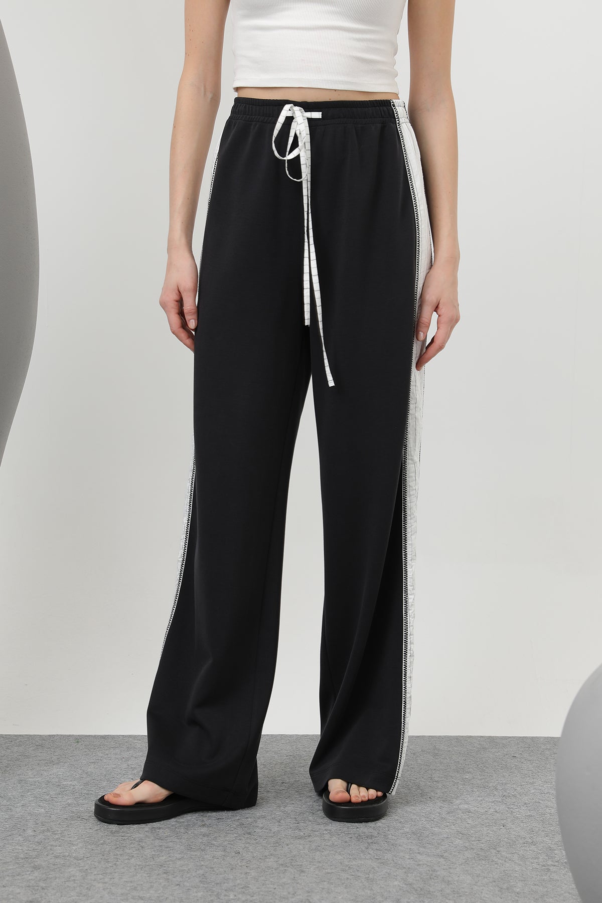 Kadın Çizgi Garnili Pantolon - 32167PNT