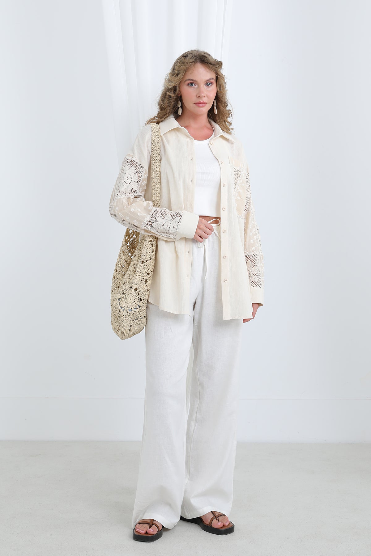 Dantel Detaylı Oversize  Gömlek-32324GML