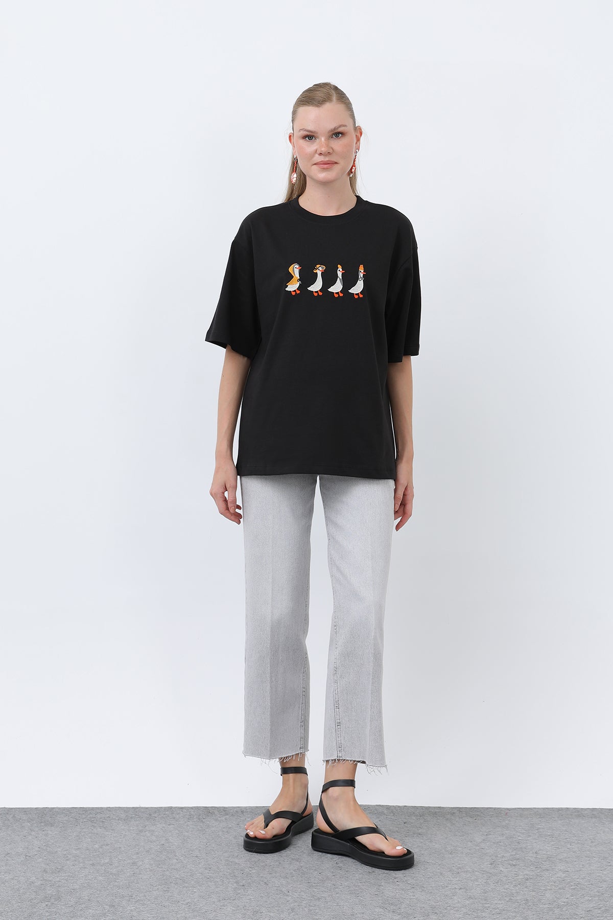 Kadın Ördek Desenli Tişört