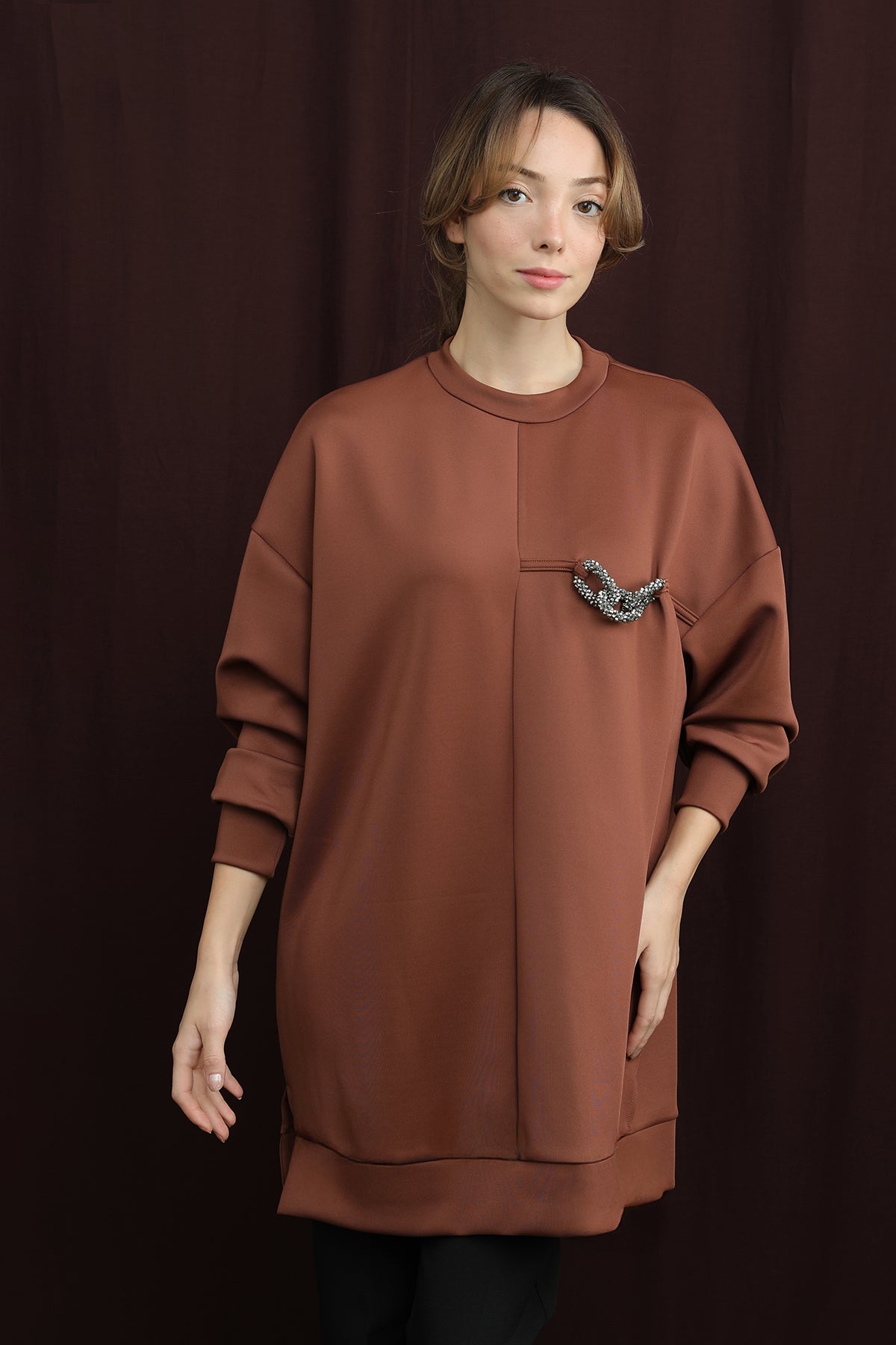 Kadın Bedeni Aksesuarlı Tunik - 10717TUN