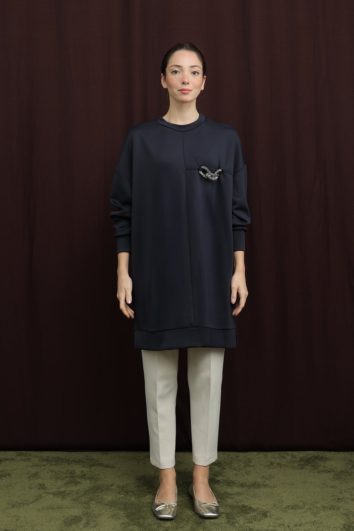 Kadın Bedeni Aksesuarlı Tunik - 10717TUN