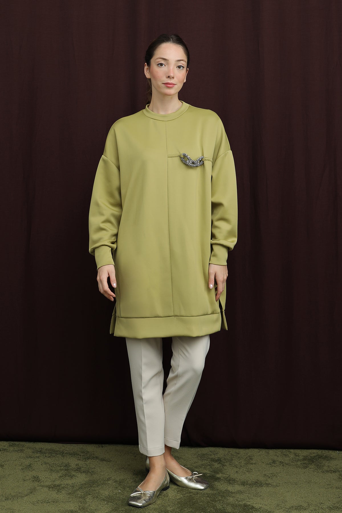 Kadın Bedeni Aksesuarlı Tunik - 10717TUN