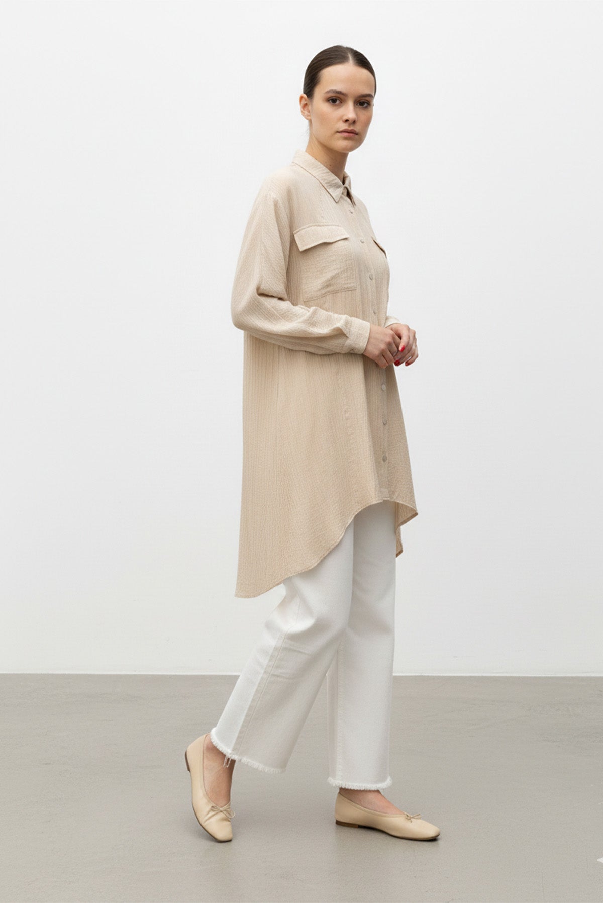 Kadın Uzun Düğmeli Çift Cepli Oversize Gömlek-10759