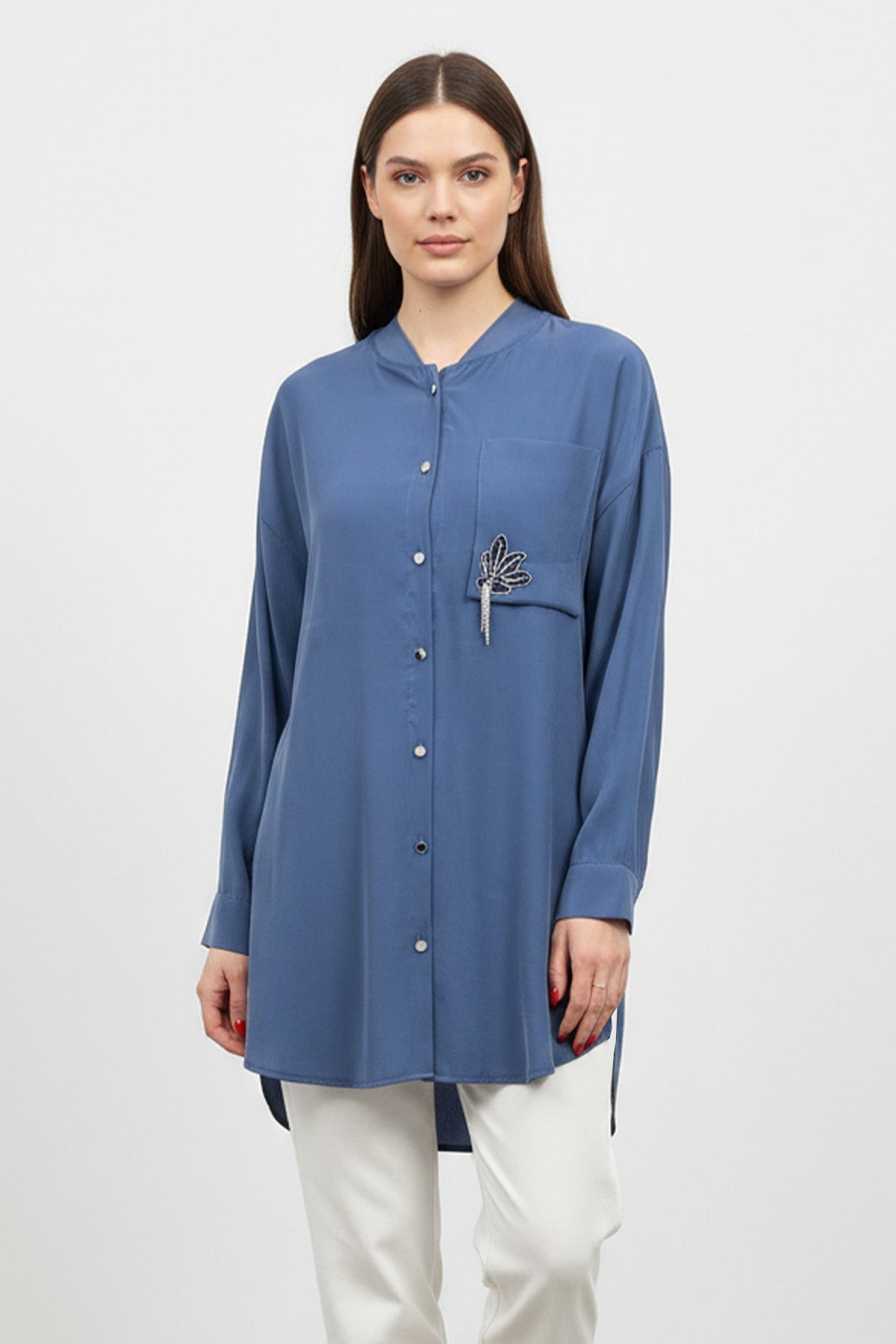 Kadın Düğmeli Uzun Tunik – Rahat Kesim, Broş Detaylı Şık Tasarım-10763