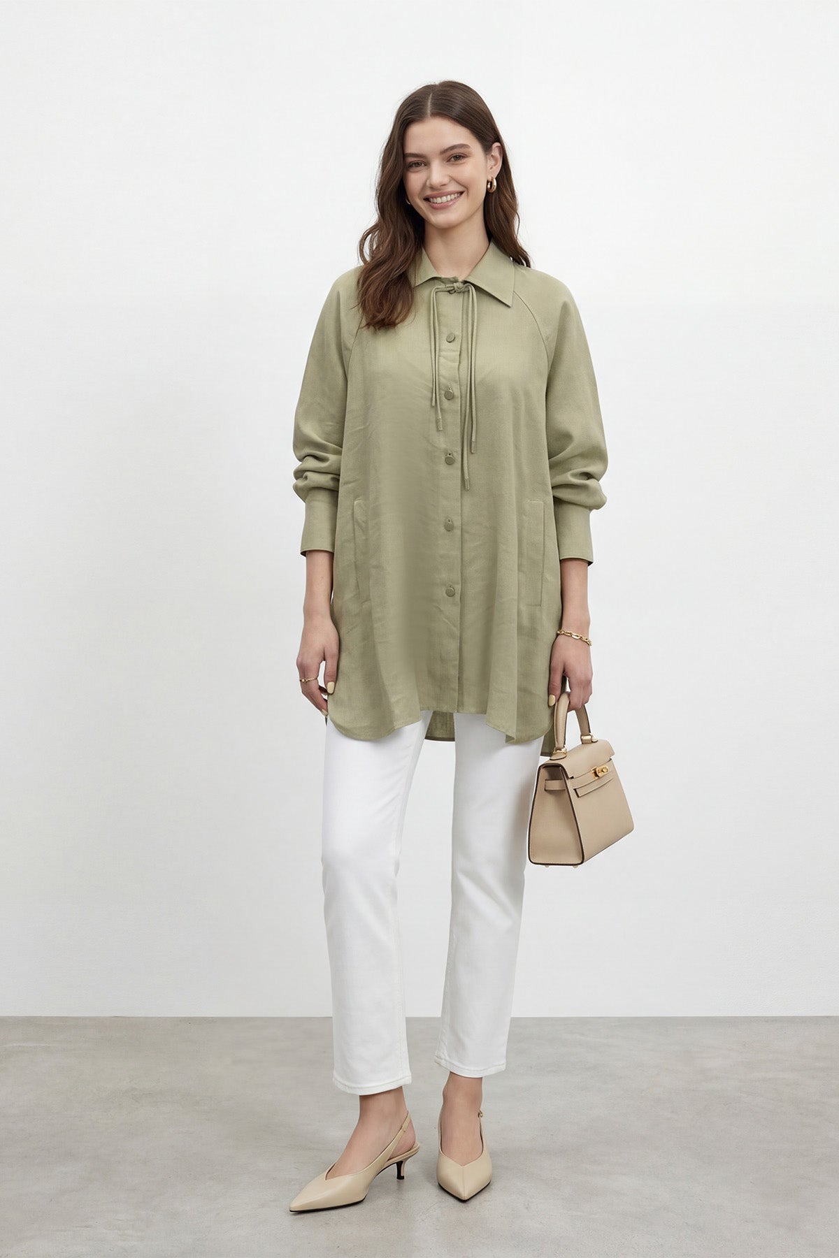 Kadın Gömlek Yaka Önden Düğmeli ve Bağcık Detaylı Gömlek -10772GML