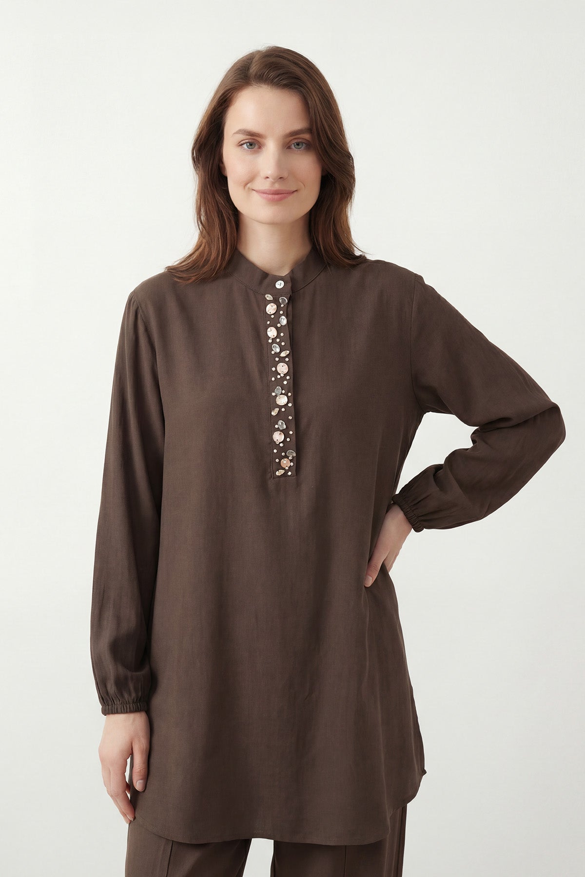 Kadın Hakim Yaka Nakış Detaylı  Takım – 14422TKS