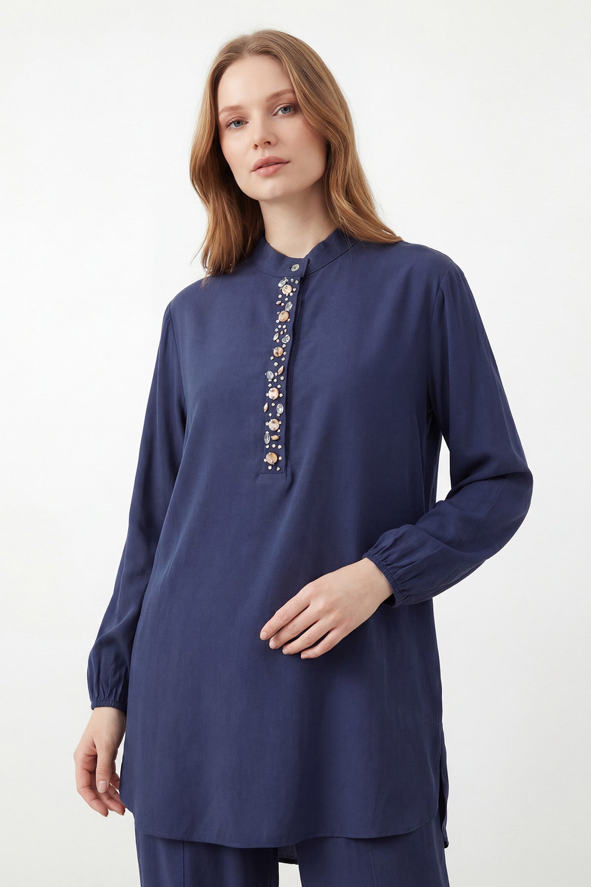 Kadın Hakim Yaka Nakış Detaylı  Takım – 14422TKS