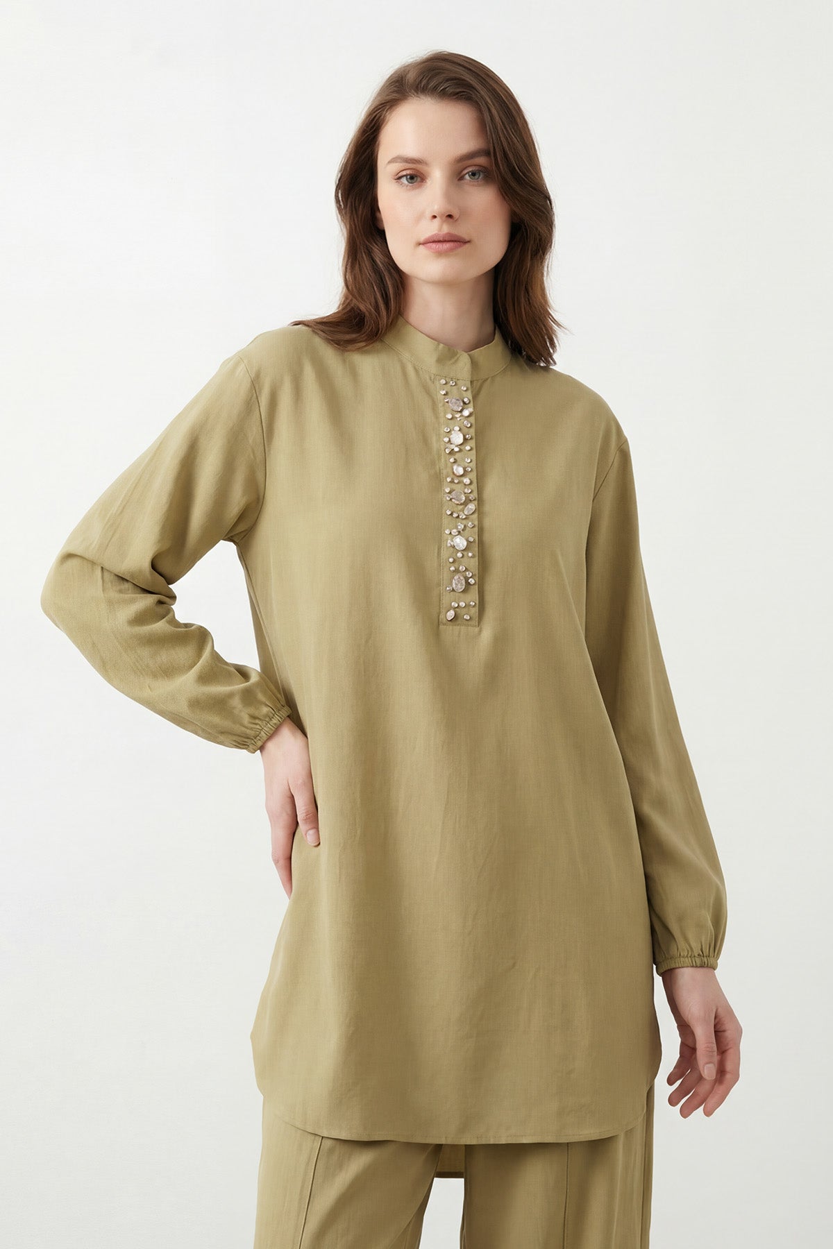 Kadın Hakim Yaka Nakış Detaylı  Takım – 14422TKS