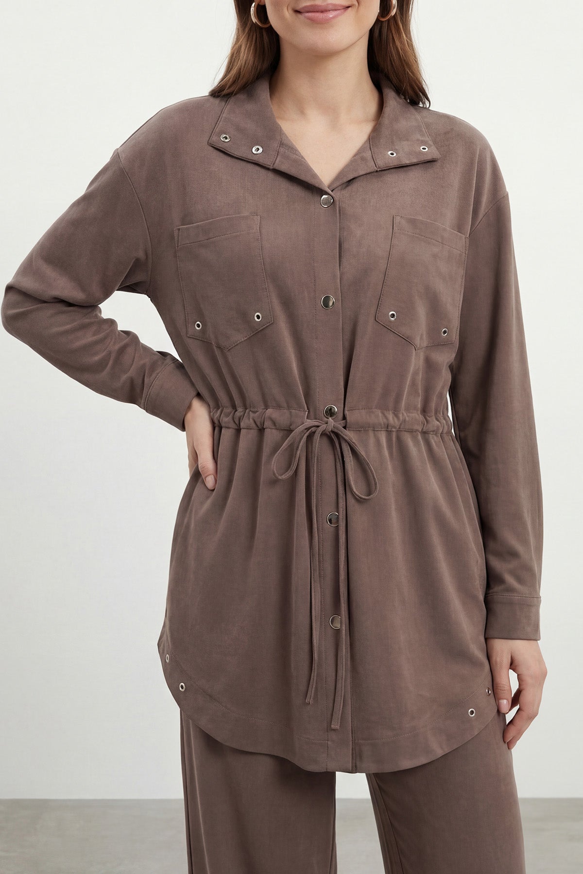 Kadın Dik Yaka Çıtçıt Detaylı Belden Bağlamalı Tunik Pantolon Takım – 14443TKS