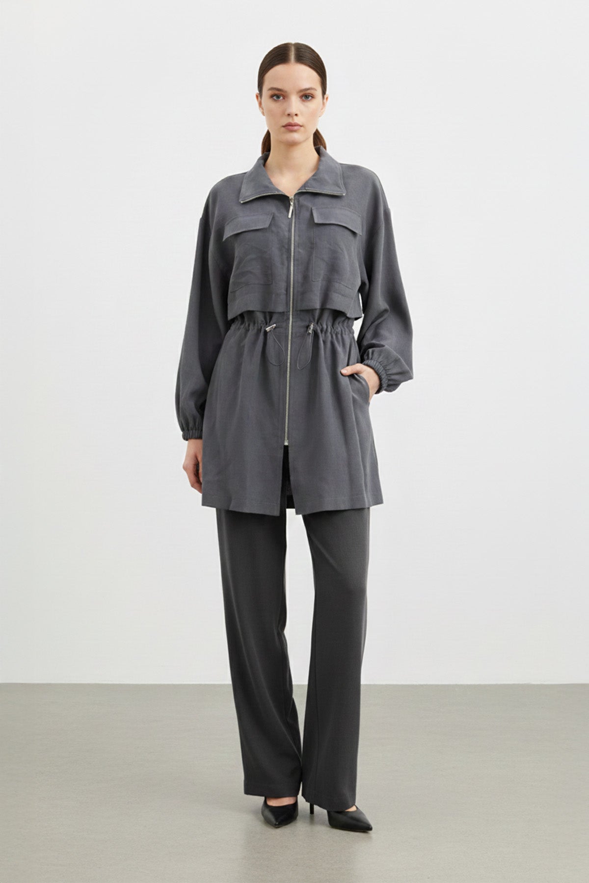 Fermuarlı Dik Yaka Beli Büzgülü Kadın Ceket-15260