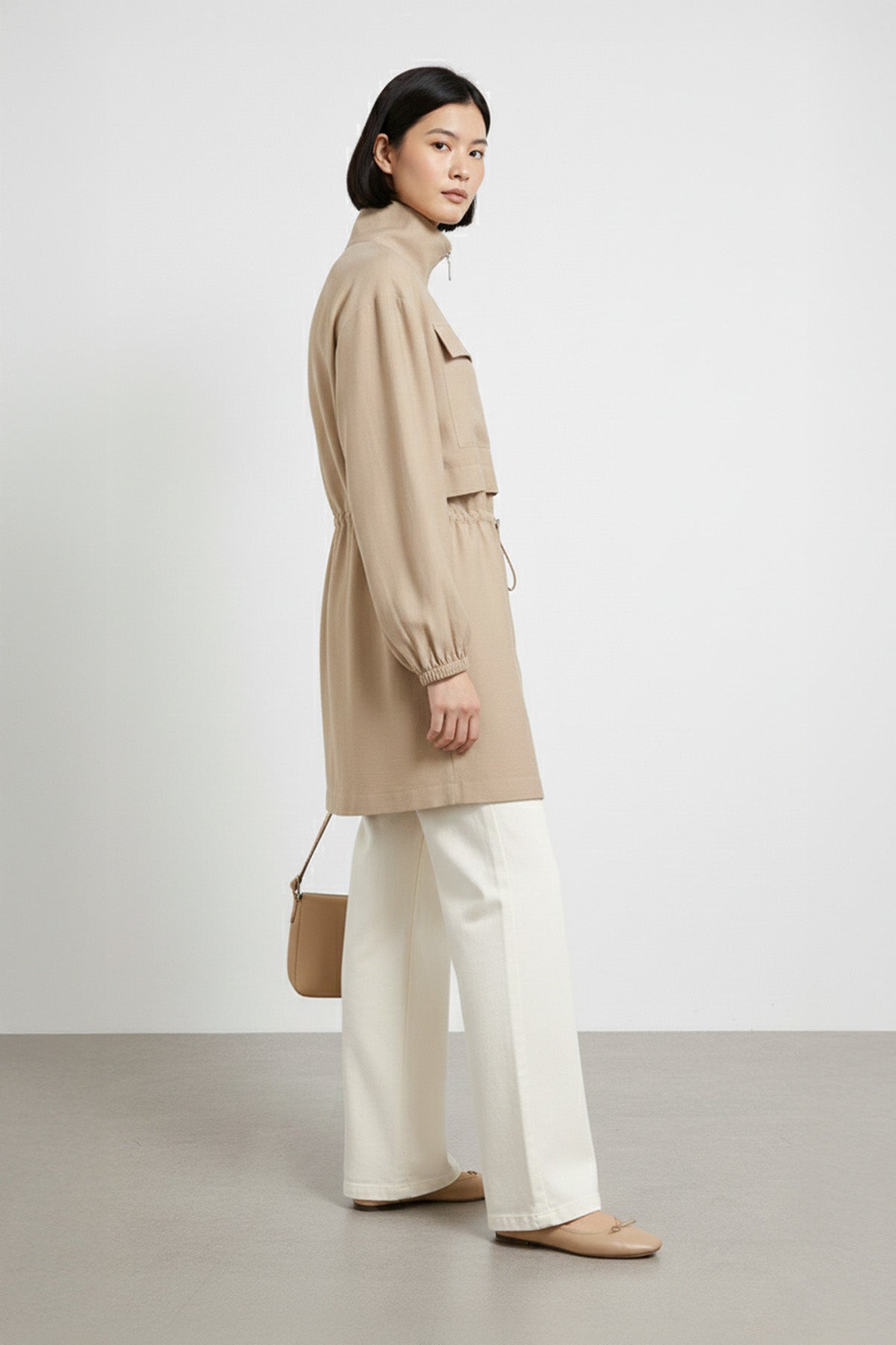 Fermuarlı Dik Yaka Beli Büzgülü Kadın Ceket-15260