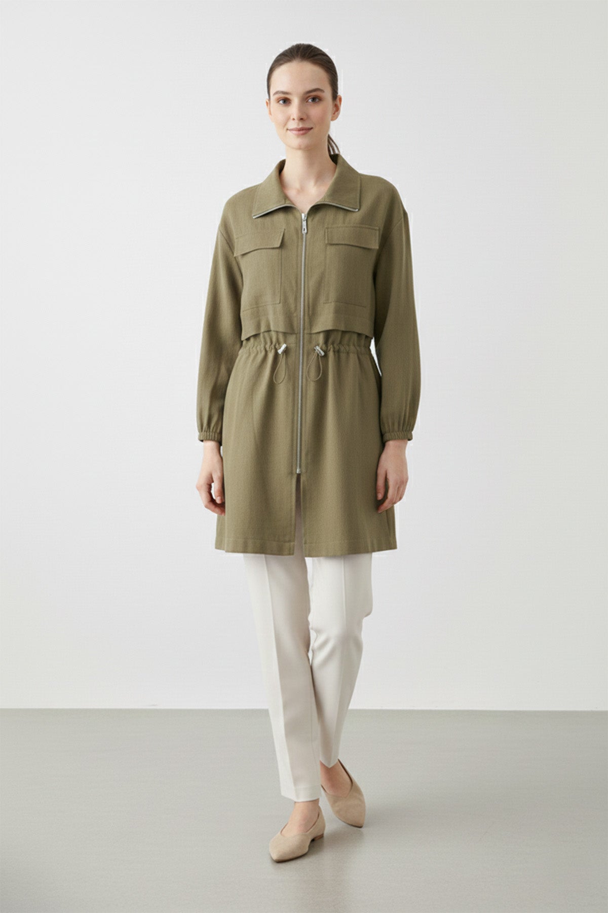 Fermuarlı Dik Yaka Beli Büzgülü Kadın Ceket-15260