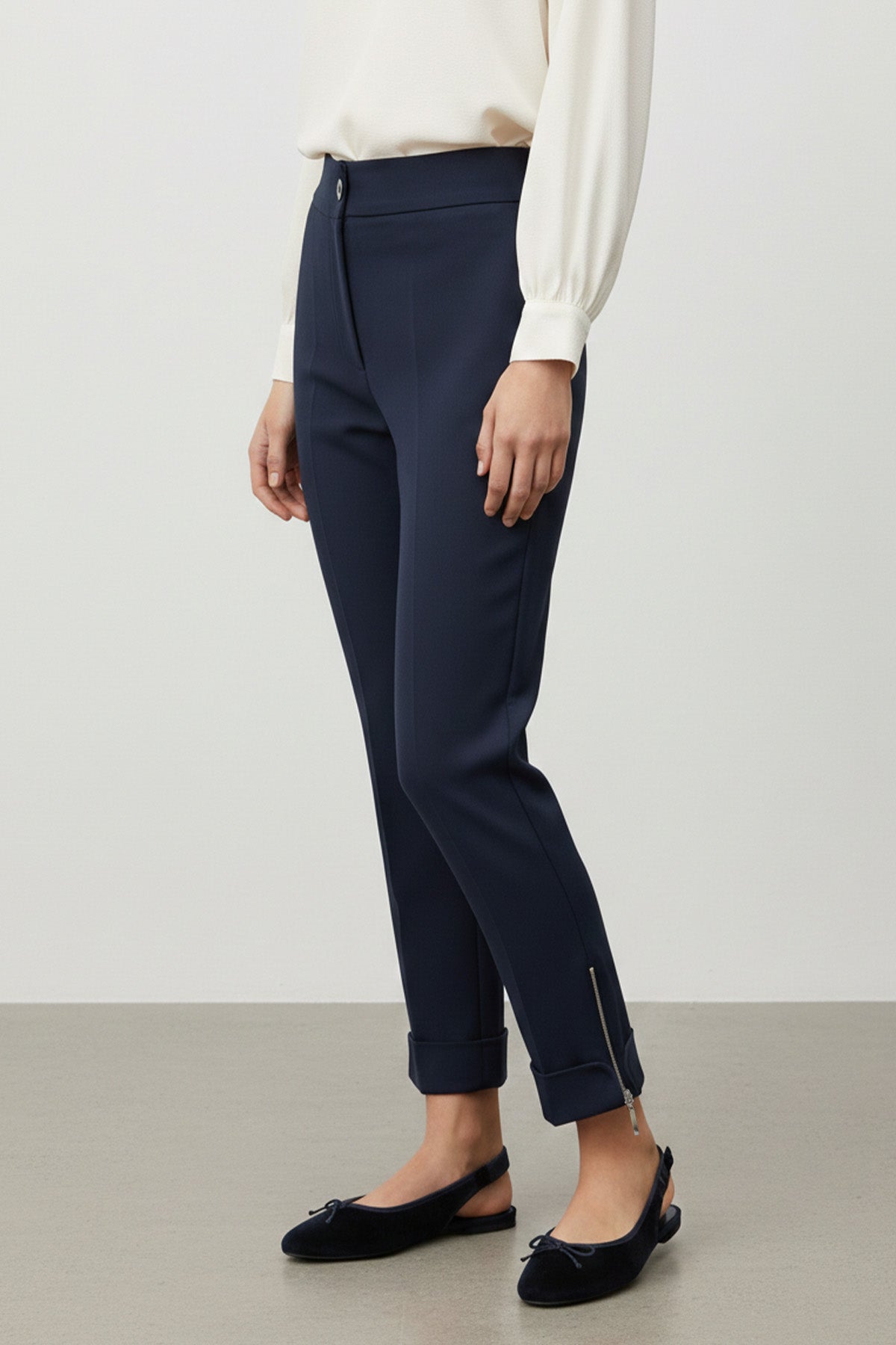 Kadın Paça Fermuar Detaylı Klasik Pantolon – 18294PNT