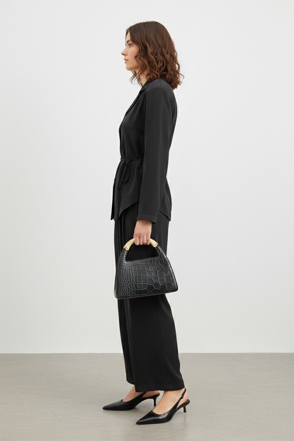 Kadın Kuşaklı Ceket ve Bol Paça Pantolon Takım-32468TKS