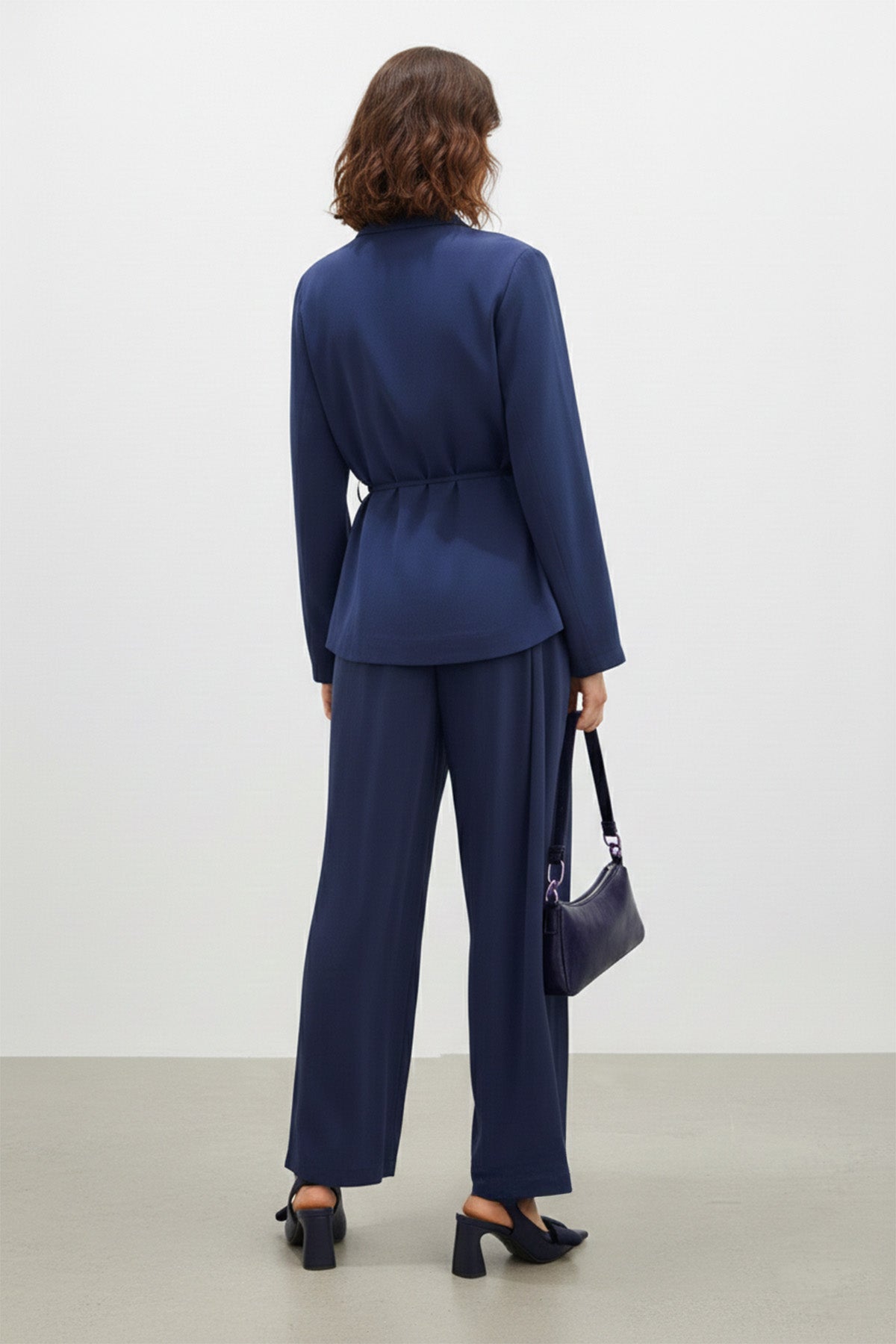 Kadın Kuşaklı Ceket ve Bol Paça Pantolon Takım-32468TKS