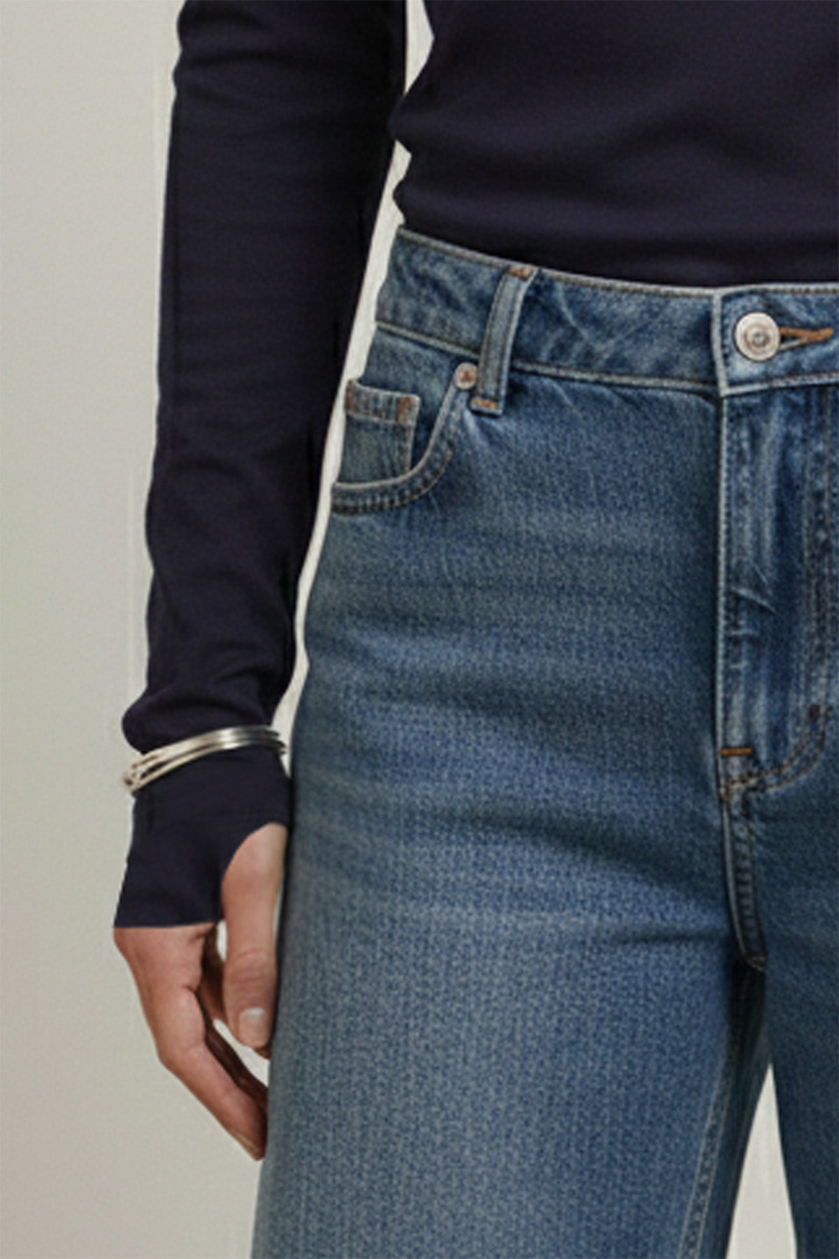 Kadın Parmak Geçirmeli Uzun Kollu Bluz - 40020BLZ