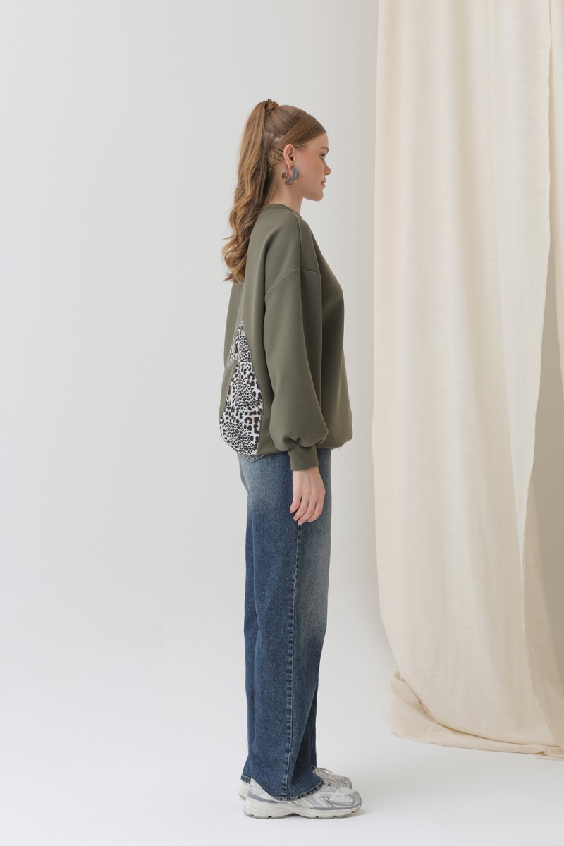 Kadın Arkası Leopar Detaylı Sweatshirt-32112SWT Kadın Arkası Leopar Detaylı Sweatshirt-32112SWT