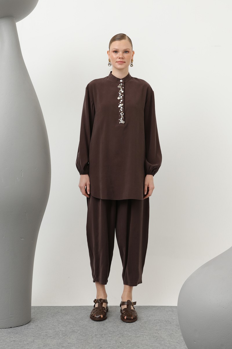 Women's Trouser Suit with Seashell Embroidered Placket - 14307TKS Women's Trouser Suit with Seashell Embroidered Placket - 14307TKS