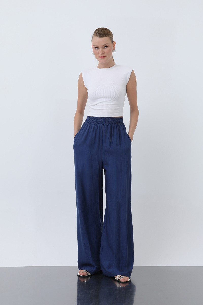 Kadın Beli Lastikli Bol Pantolon - 18239PNT Kadın Beli Lastikli Bol Pantolon - 18239PNT