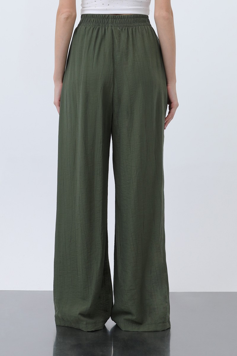 Kadın Beli Lastikli Bol Pantolon - 18239PNT Kadın Beli Lastikli Bol Pantolon - 18239PNT